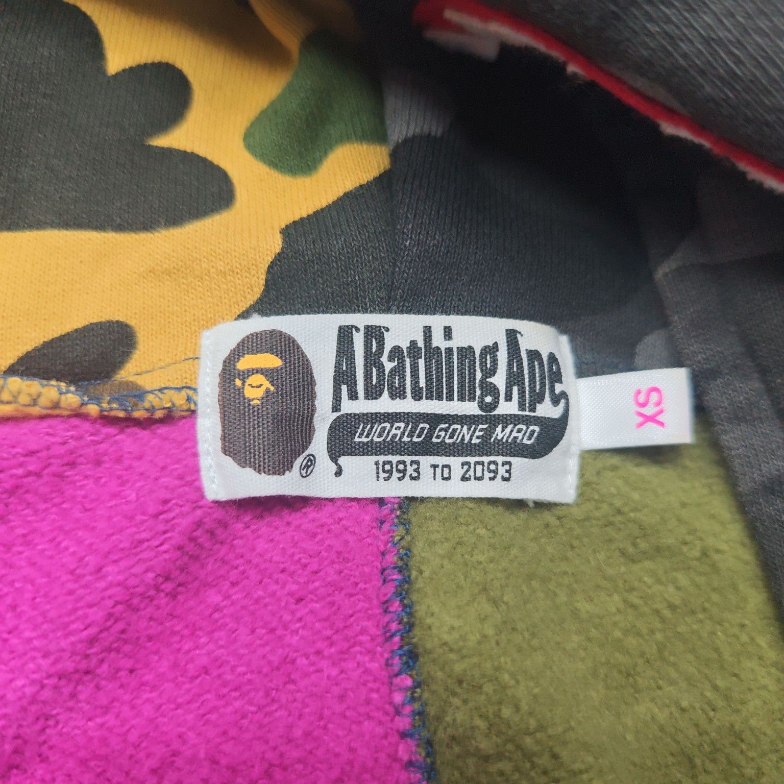 Bape A BATHING APE Crazy Camo Shark Hoodie Size XS Size US XS / EU 42 / 0 - 3 Thumbnail