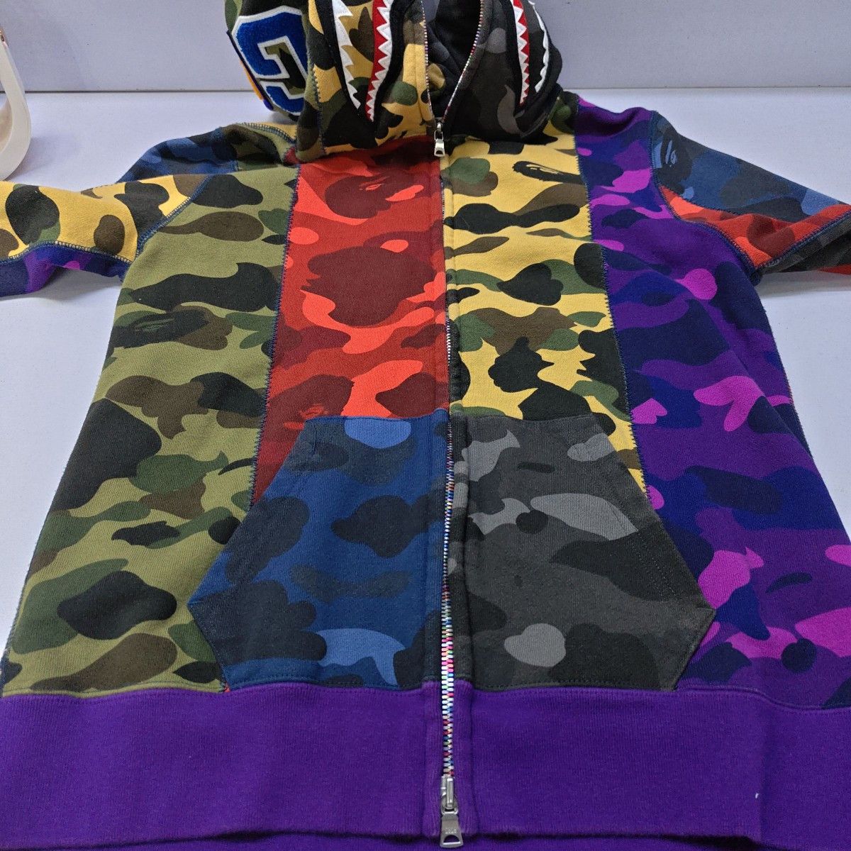 Bape A BATHING APE Crazy Camo Shark Hoodie Size XS Size US XS / EU 42 / 0 - 8 Thumbnail