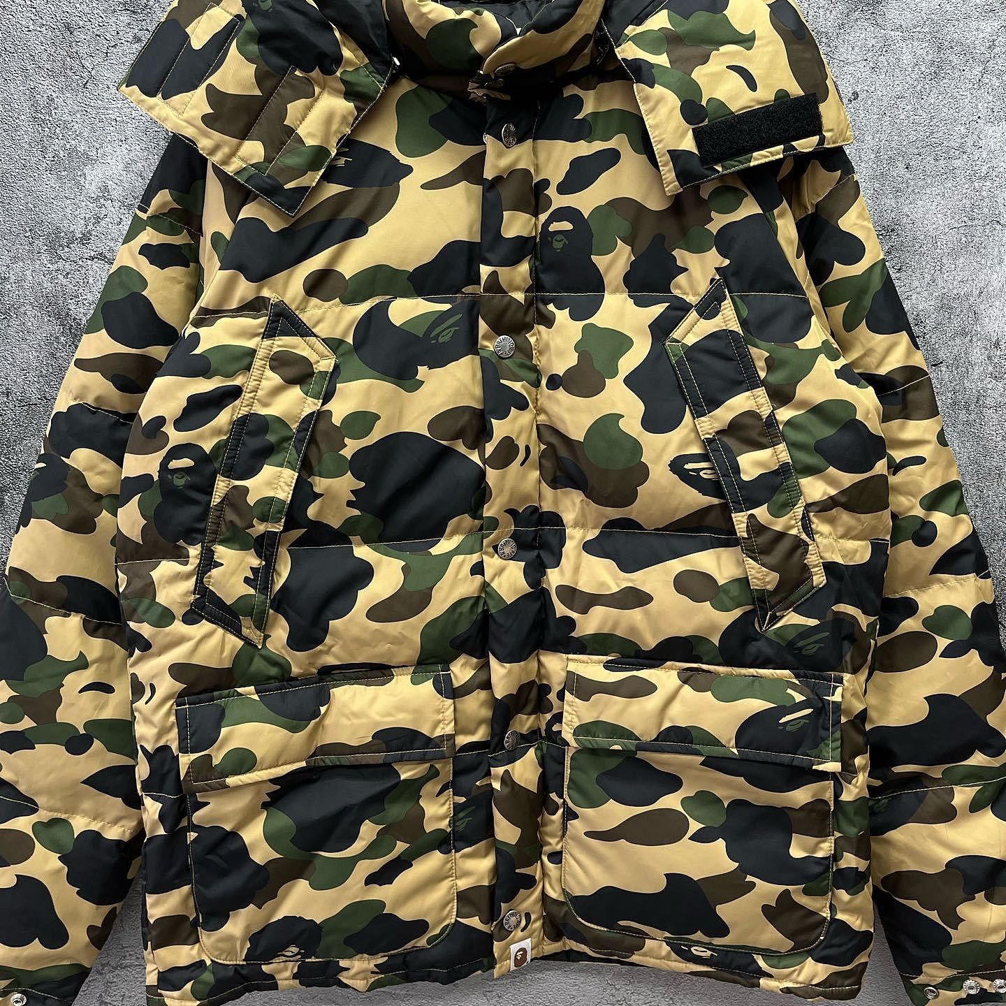 Bape BAPE Camo Down Puffer Jacket Size M Size US M / EU 48-50 / 2 - 11 Thumbnail