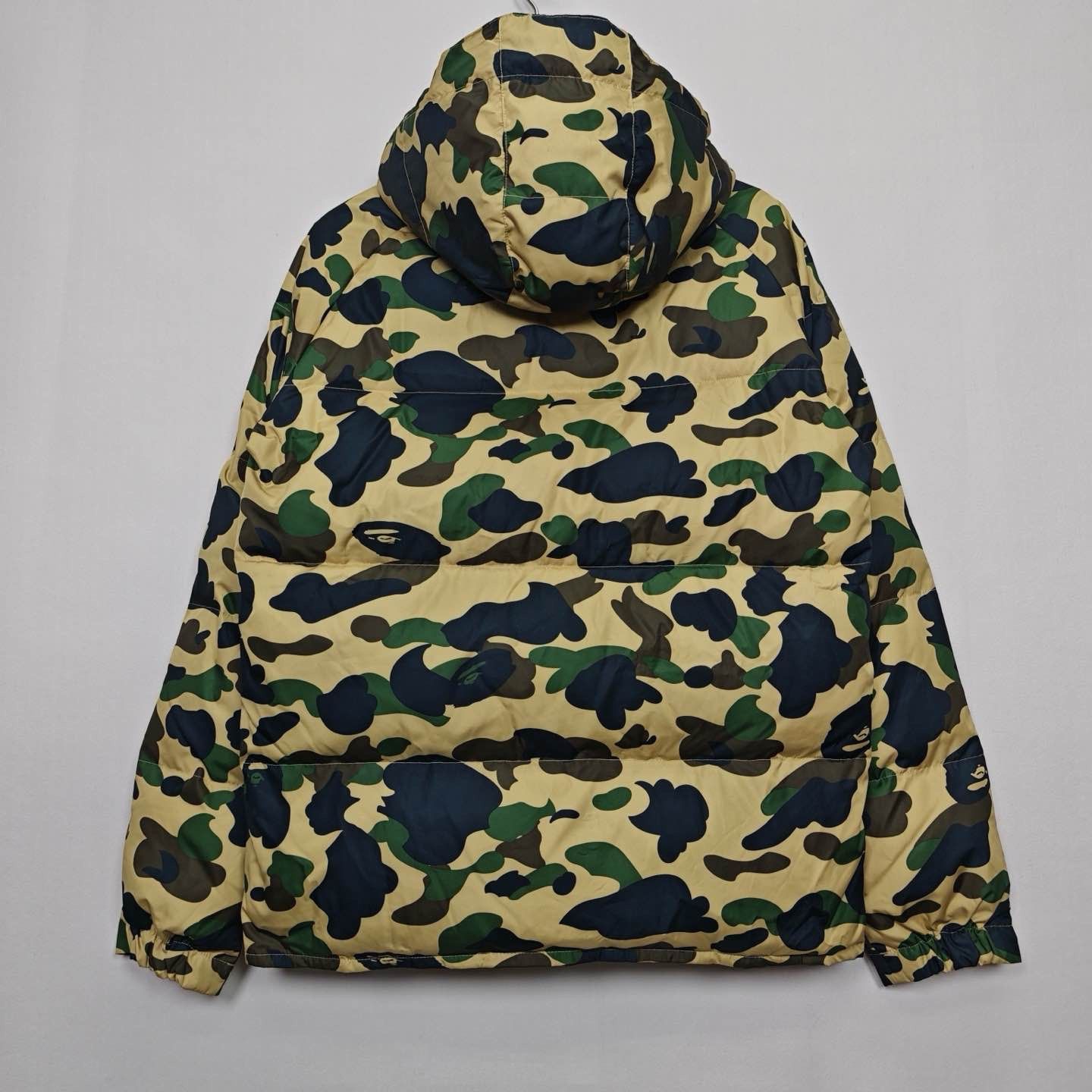 Bape BAPE Camo Down Puffer Jacket Size M Size US M / EU 48-50 / 2 - 2 Thumbnail