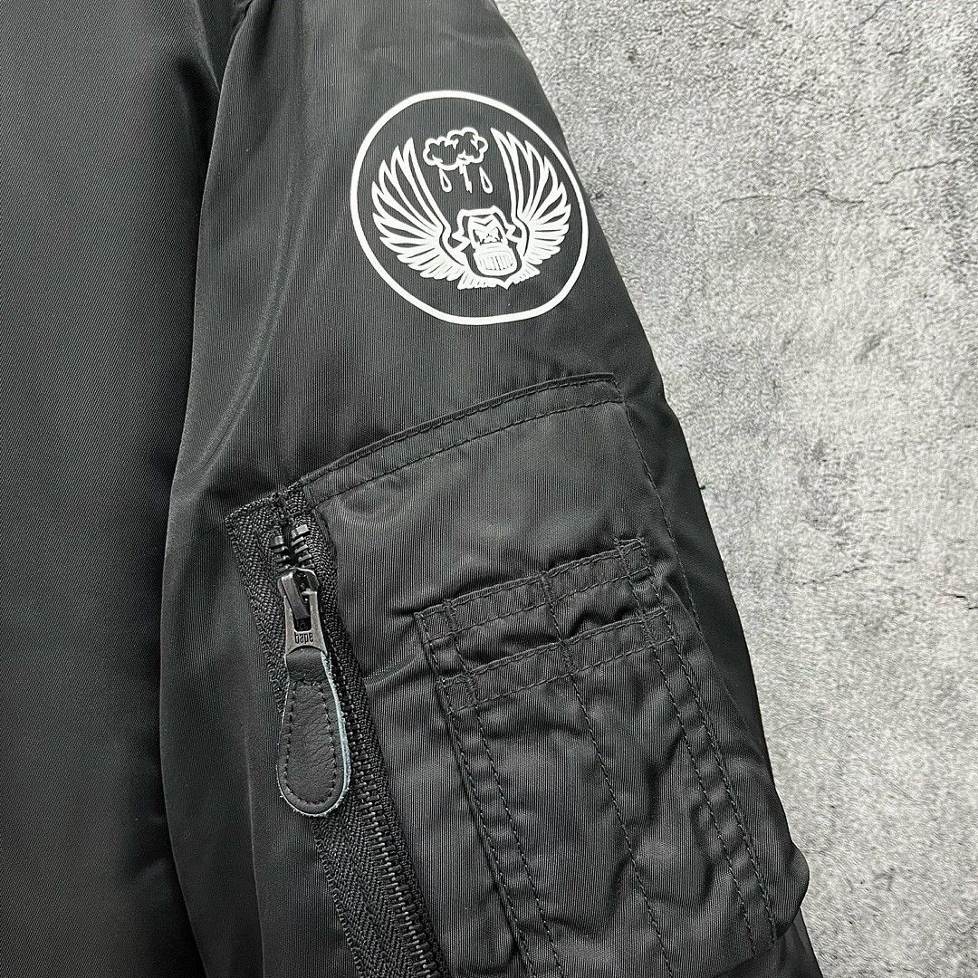 Bape A BATHING APE Shark Embroidered Bomber Jacket L Size US L / EU 52-54 / 3 - 6 Thumbnail