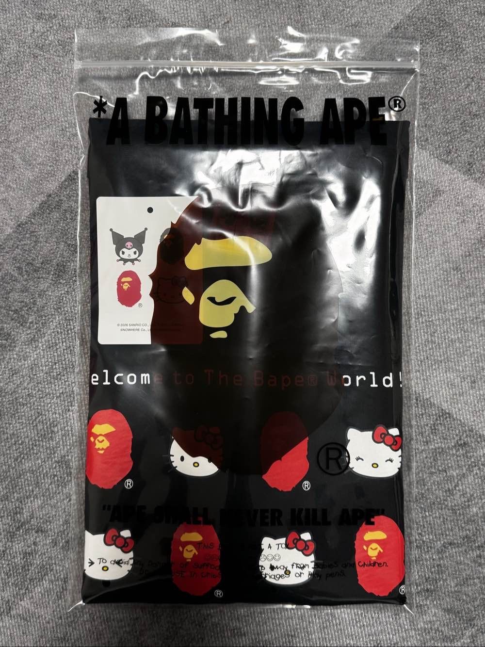 Bape A Bathing Ape x Hello Kitty Graphic T-Shirt S Size S / US 4 / IT 40 - 5 Thumbnail