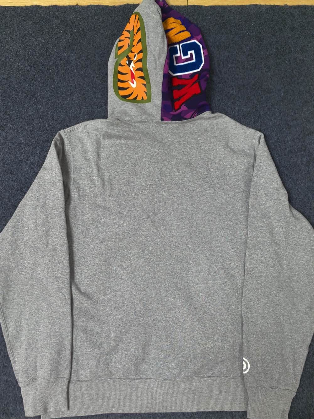 Bape A Bathing Ape Color Camo Shark Hoodie Size 3XL Size US XXL / EU 58 / 5 - 2 Thumbnail