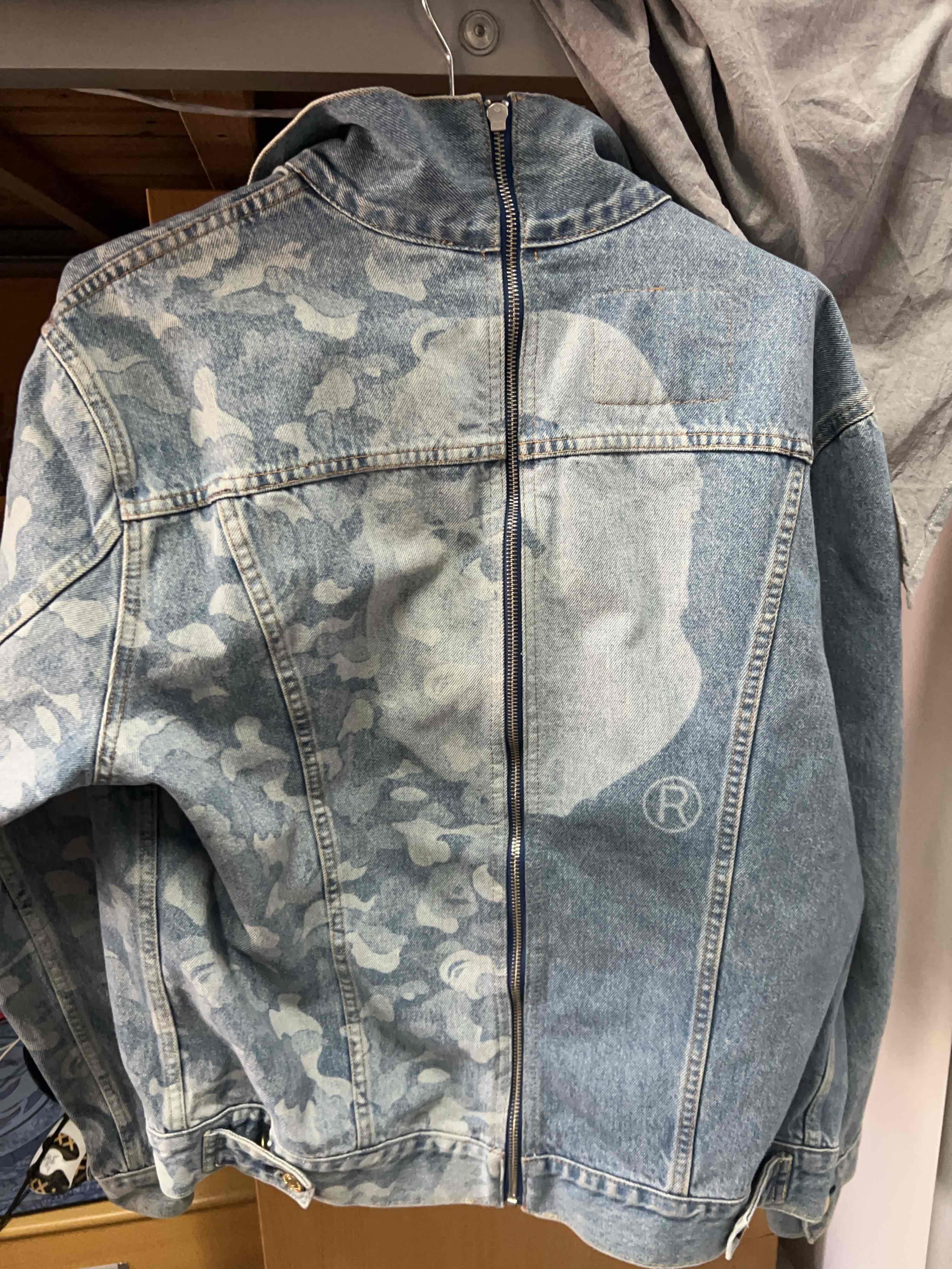 Bape × Levi's A BATHING APE x Levi's Camo Denim Jacket Size L Size US L / EU 52-54 / 3 - 2 Thumbnail