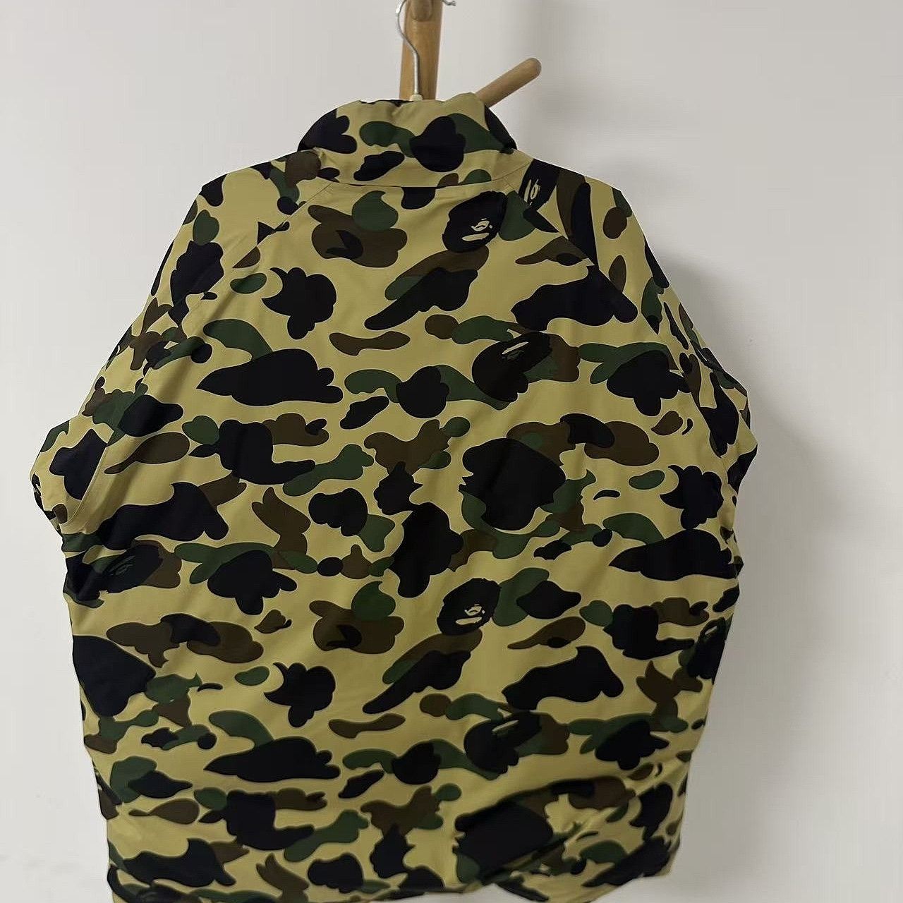 Bape A Bathing Ape Gore-Tex Camo Down Jacket Size XXL Size US XXL / EU 58 / 5 - 2 Thumbnail