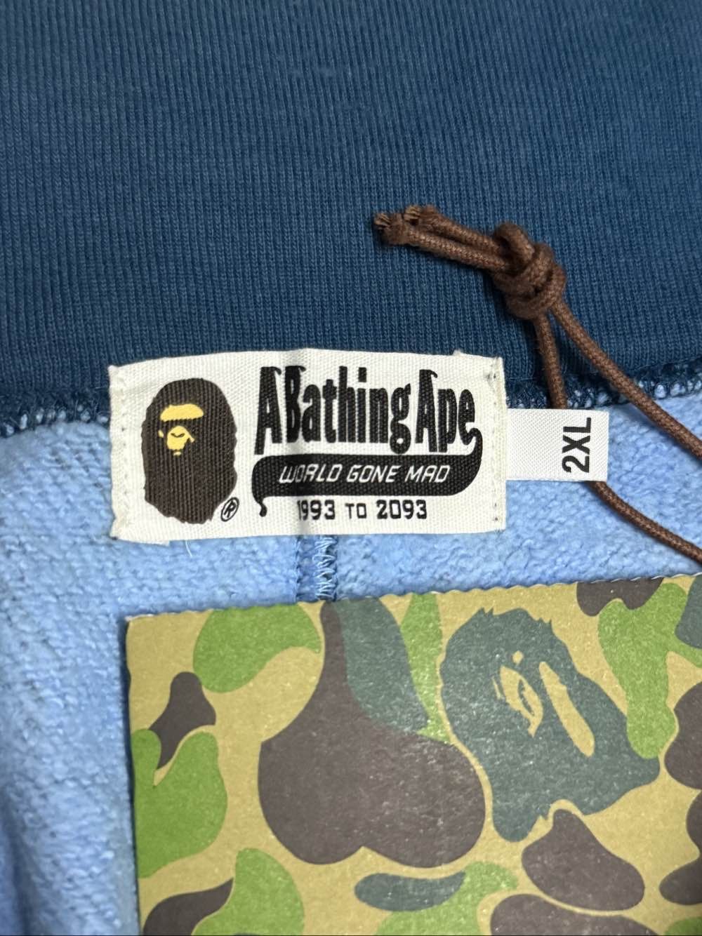 Bape A BATHING APE Camo Shark Shorts Size XXL Size US 38 / EU 54 - 3 Thumbnail