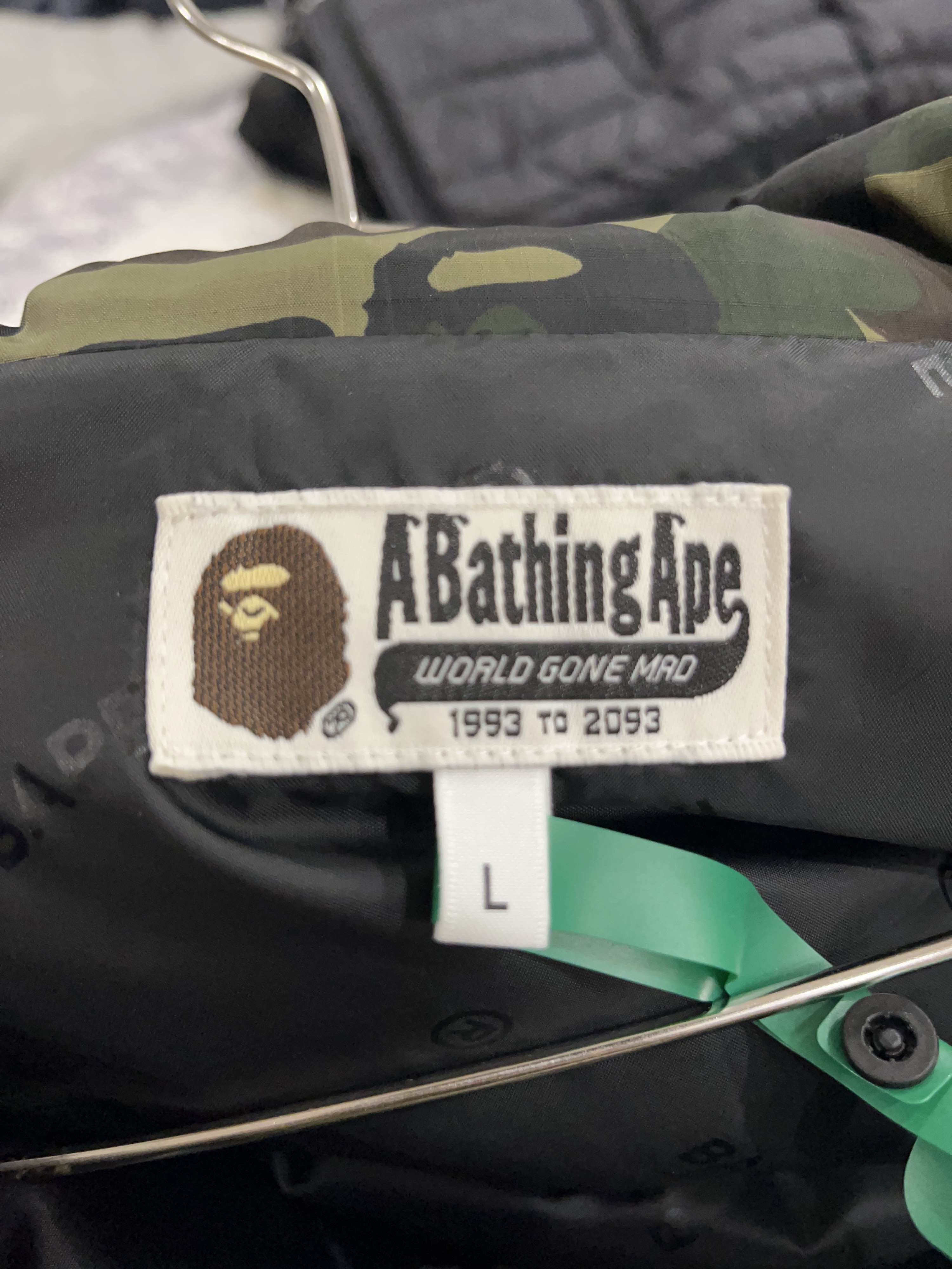 Bape A Bathing Ape Camo Down Jacket Size L Size US L / EU 52-54 / 3 - 3 Thumbnail