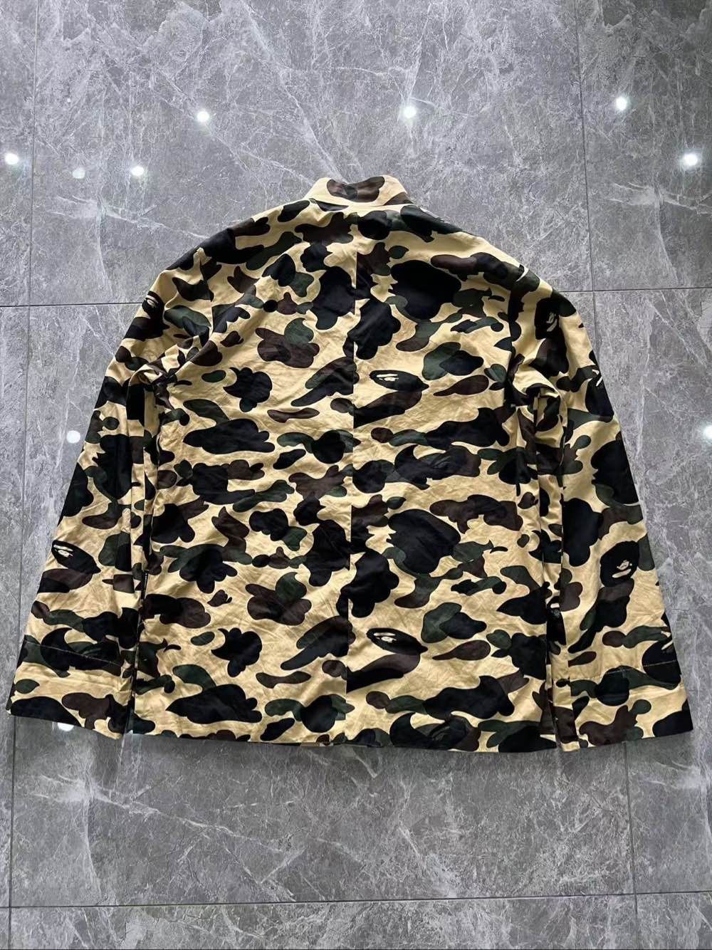 Bape A Bathing Ape Camo Frog Toggle Jacket Size L Size US L / EU 52-54 / 3 - 2 Thumbnail