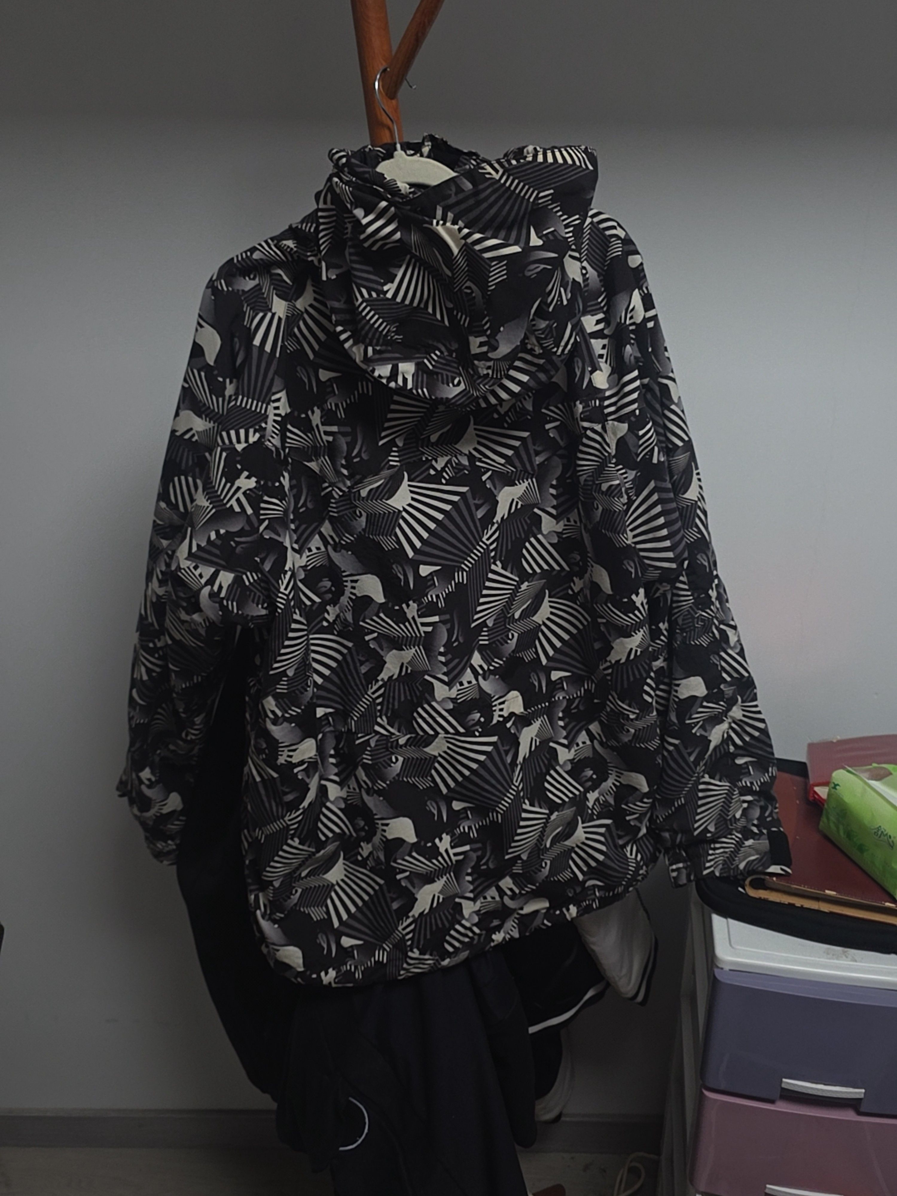 Bape A Bathing Ape Zebra Print Ski Jacket Size XXL Size US XXL / EU 58 / 5 - 2 Thumbnail
