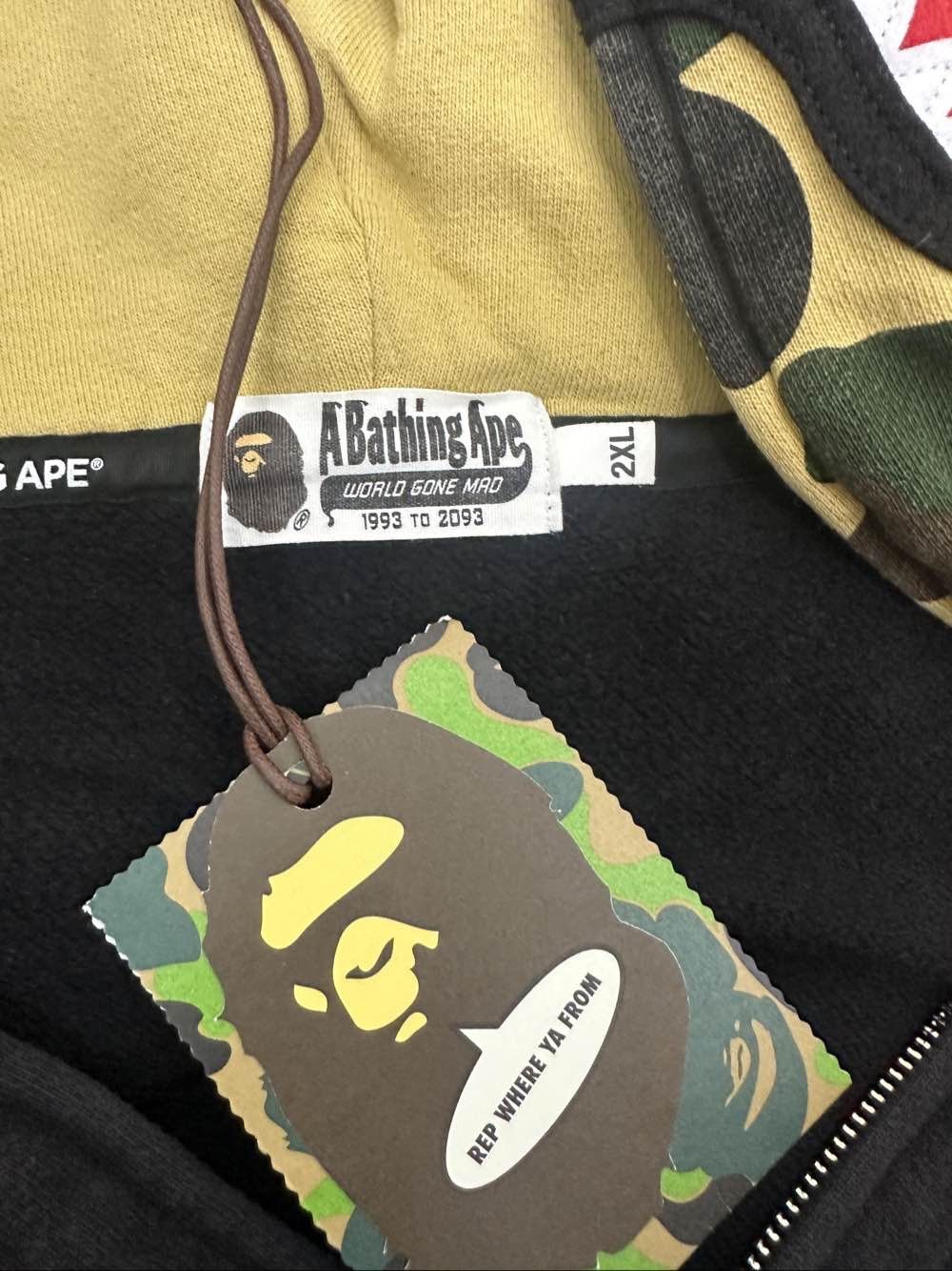 Bape BAPE Shark Full Zip Hoodie Black 2XL Size US XXL / EU 58 / 5 - 3 Thumbnail