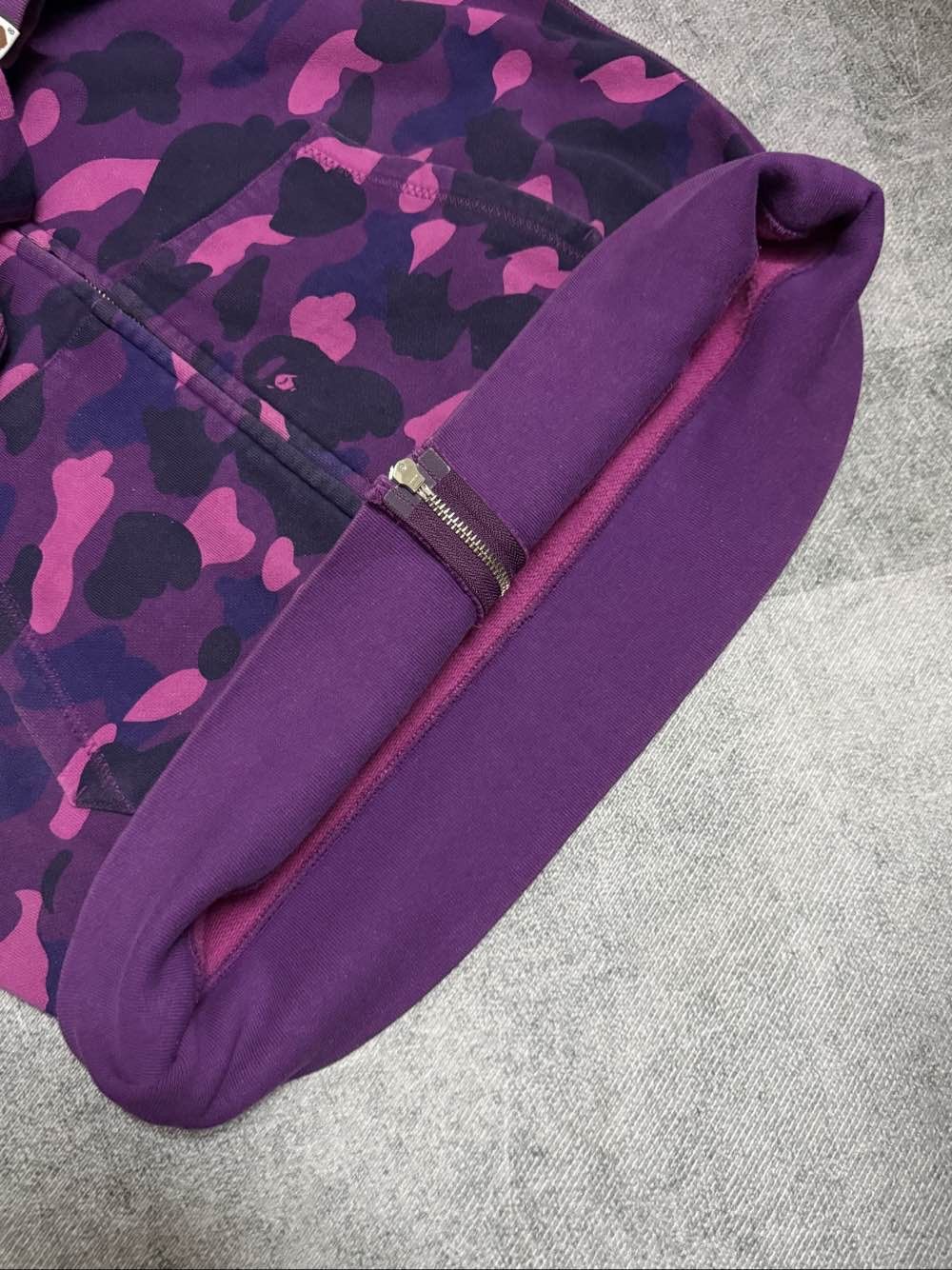 Bape A BATHING APE Purple Camo Shark Hoodie Size L Size US L / EU 52-54 / 3 - 9 Thumbnail