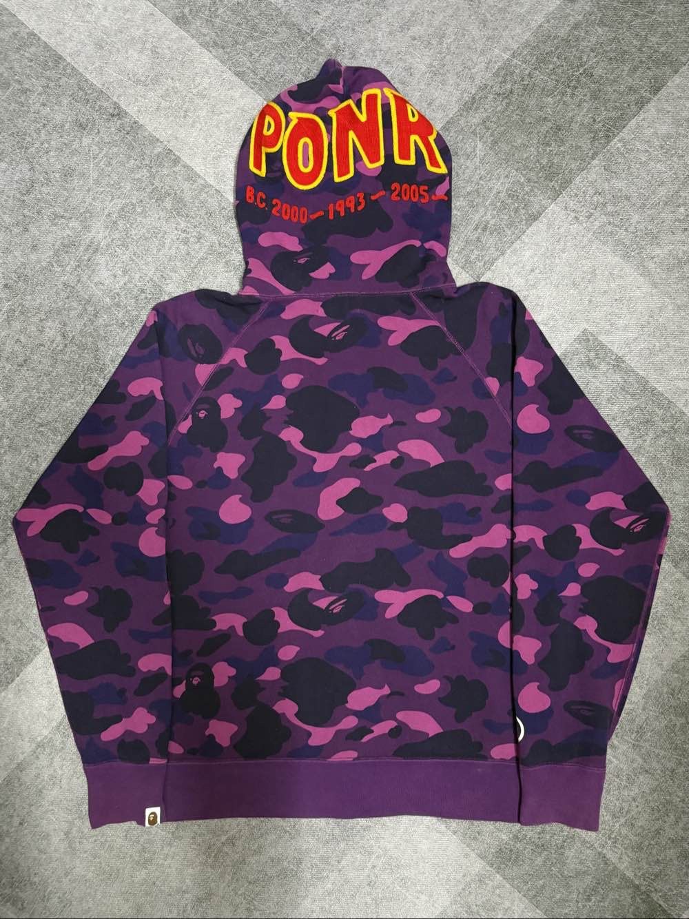 Bape A BATHING APE Purple Camo Shark Hoodie Size L Size US L / EU 52-54 / 3 - 2 Thumbnail