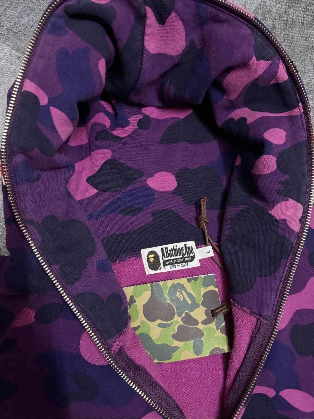 Bape A BATHING APE Purple Camo Shark Hoodie Size L Size US L / EU 52-54 / 3 - 7 Thumbnail