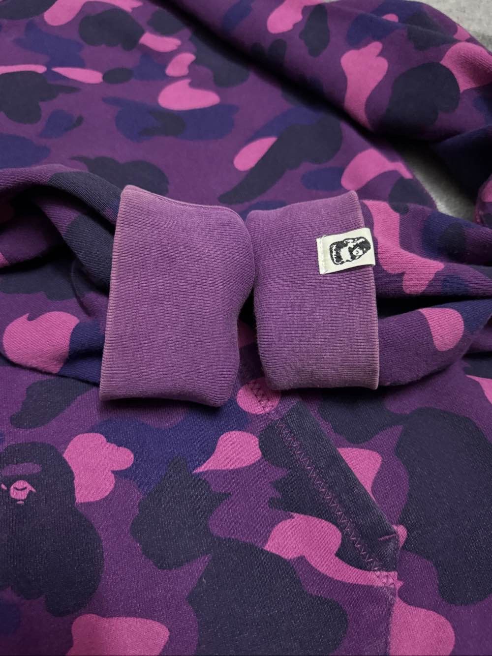 Bape A BATHING APE Purple Camo Shark Hoodie Size L Size US L / EU 52-54 / 3 - 14 Thumbnail