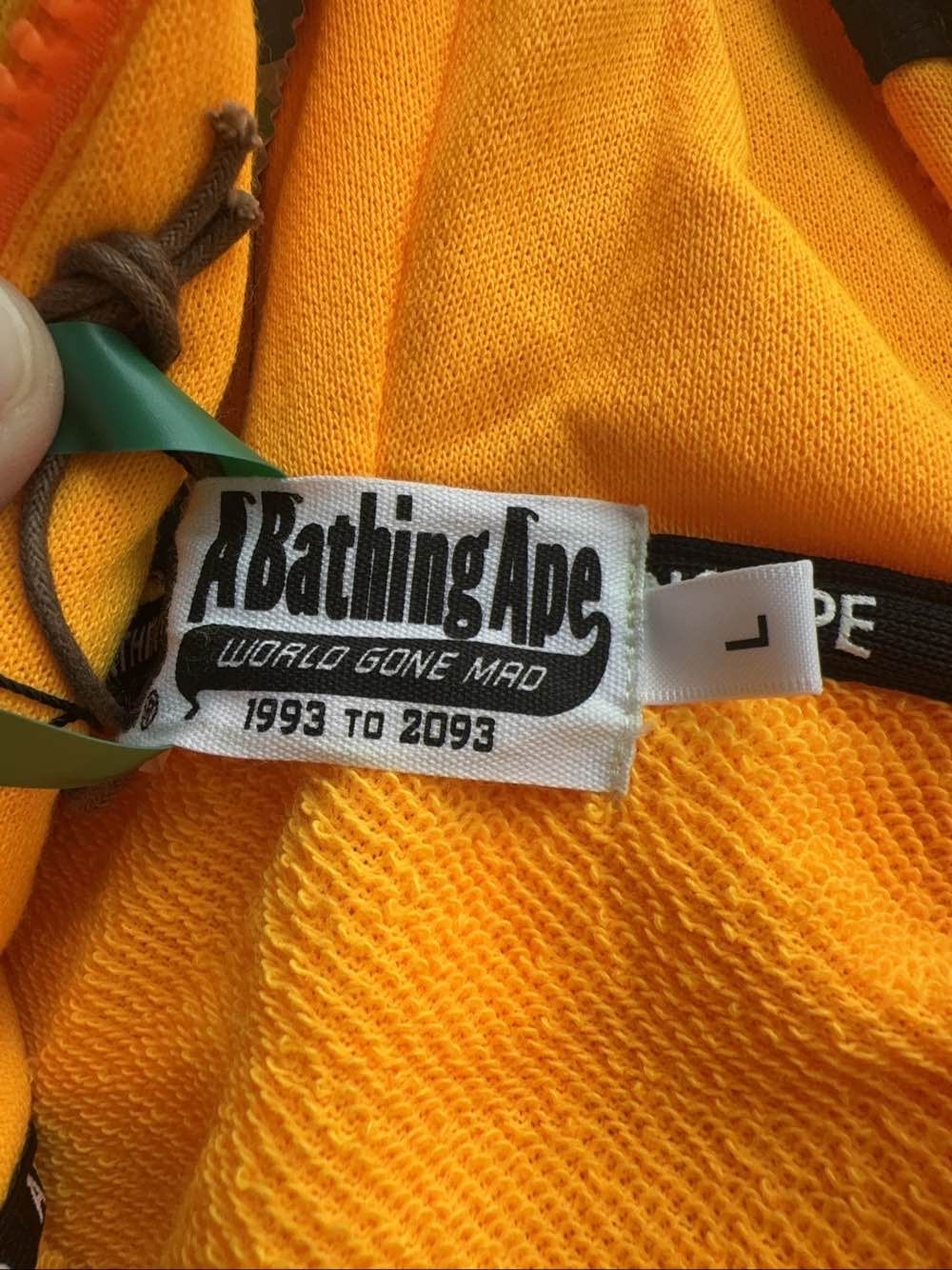 Bape A Bathing Ape Neon Shark Full Zip Hoodie Size L Size US L / EU 52-54 / 3 - 3 Thumbnail