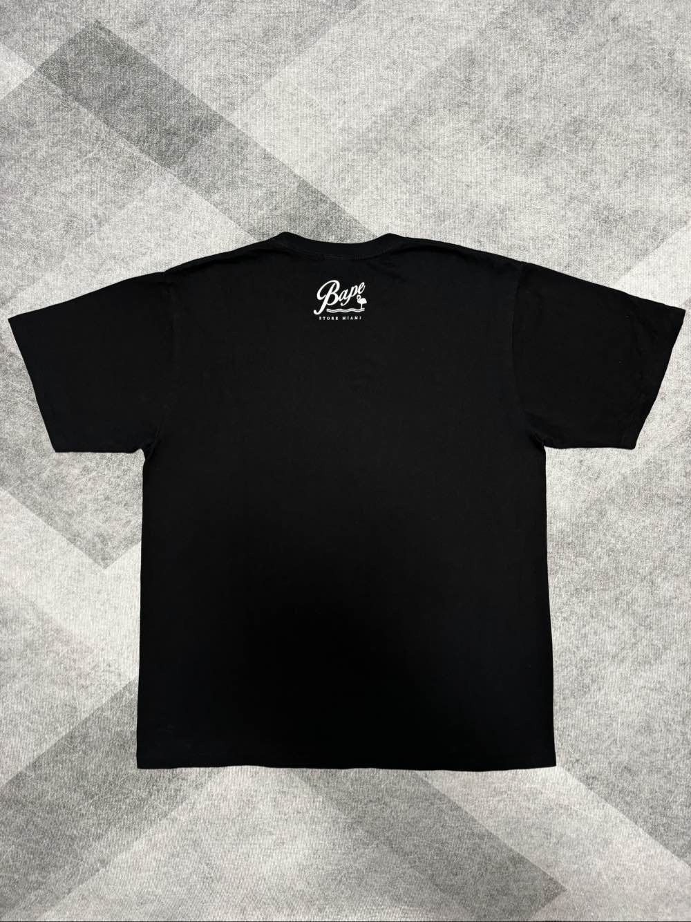 Bape A BATHING APE Miami Camo Ape Head T-Shirt Size 2XL Size US XXL / EU 58 / 5 - 2 Thumbnail