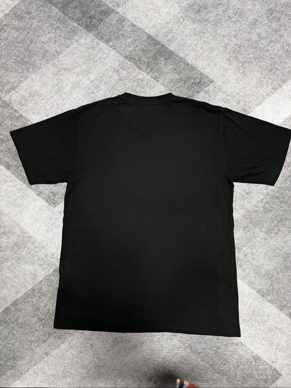 Bape A BATHING APE x Undefeated Logo T-Shirt Size L Size US L / EU 52-54 / 3 - 2 Thumbnail