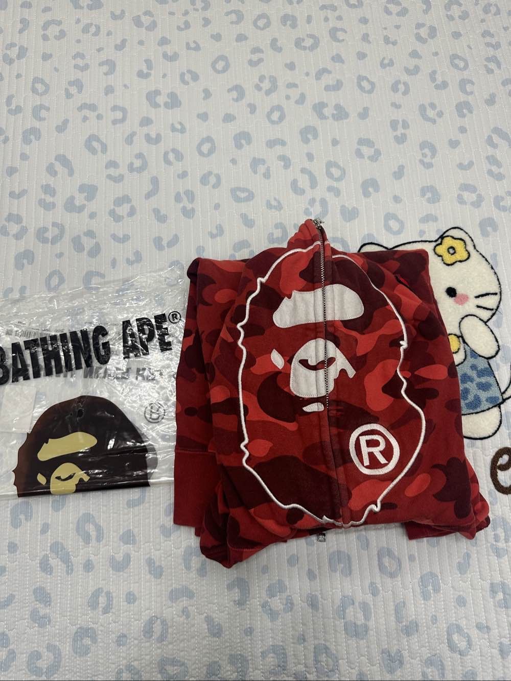 Bape A BATHING APE Red Camo Full Zip Hoodie Size XL Size US XL / EU 56 / 4 - 7 Thumbnail