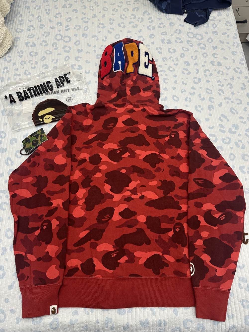 Bape A BATHING APE Red Camo Full Zip Hoodie Size XL Size US XL / EU 56 / 4 - 2 Thumbnail