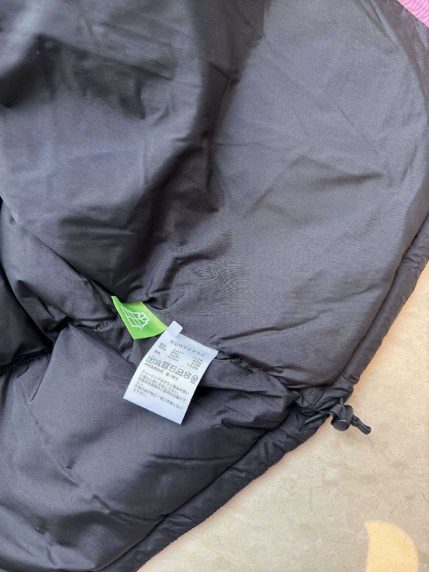 The North Face The North Face Nuptse Short Jacket Size M / US 6-8 / IT 42-44 - 8 Thumbnail
