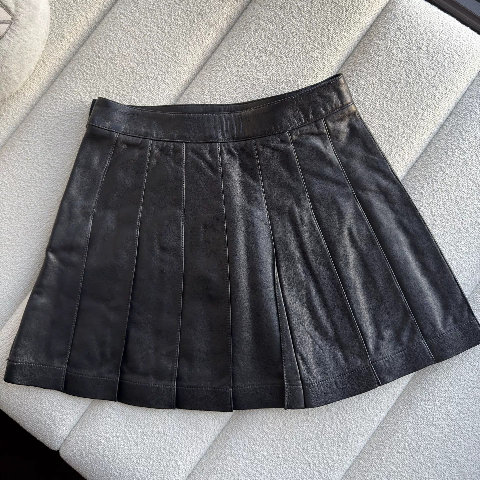 Chrome Hearts Chrome Hearts Women's Leather Pleated Skirt Size 26" / US 2 / IT 38 - 4 Thumbnail