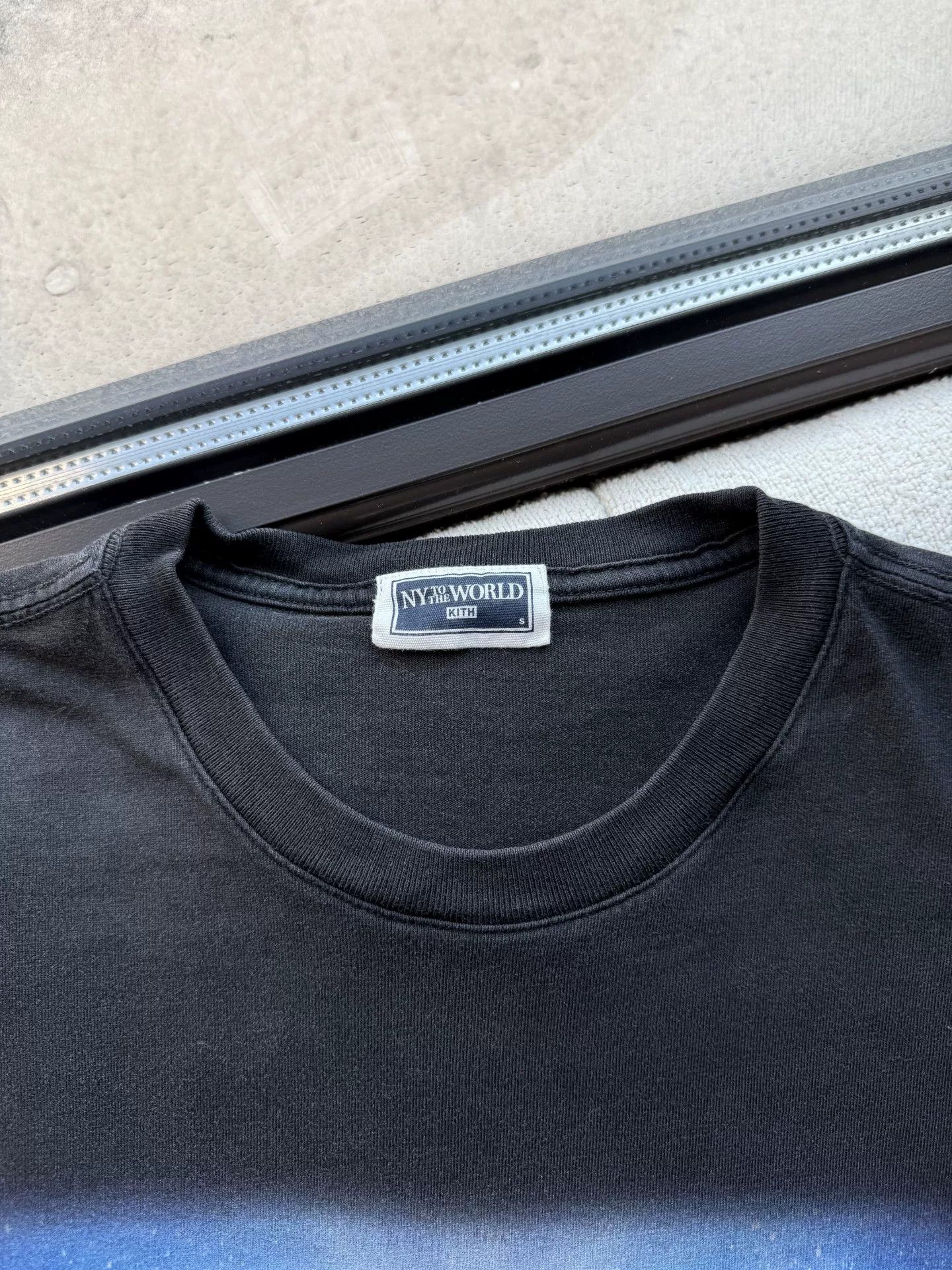 Kith KITH NY to the World 2024 Vintage Logo Tee Size US S / EU 44-46 / 1 - 5 Thumbnail