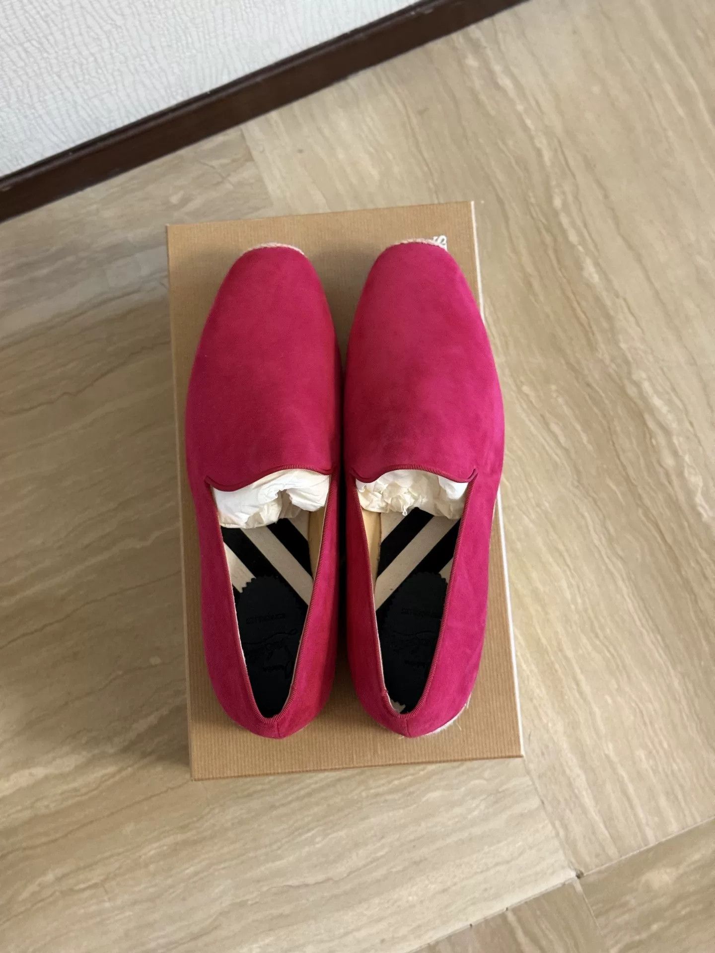 Christian Louboutin Christian Louboutin Men's Pink Velvet Straw Slip-On Size US 9 / EU 42 - 3 Thumbnail