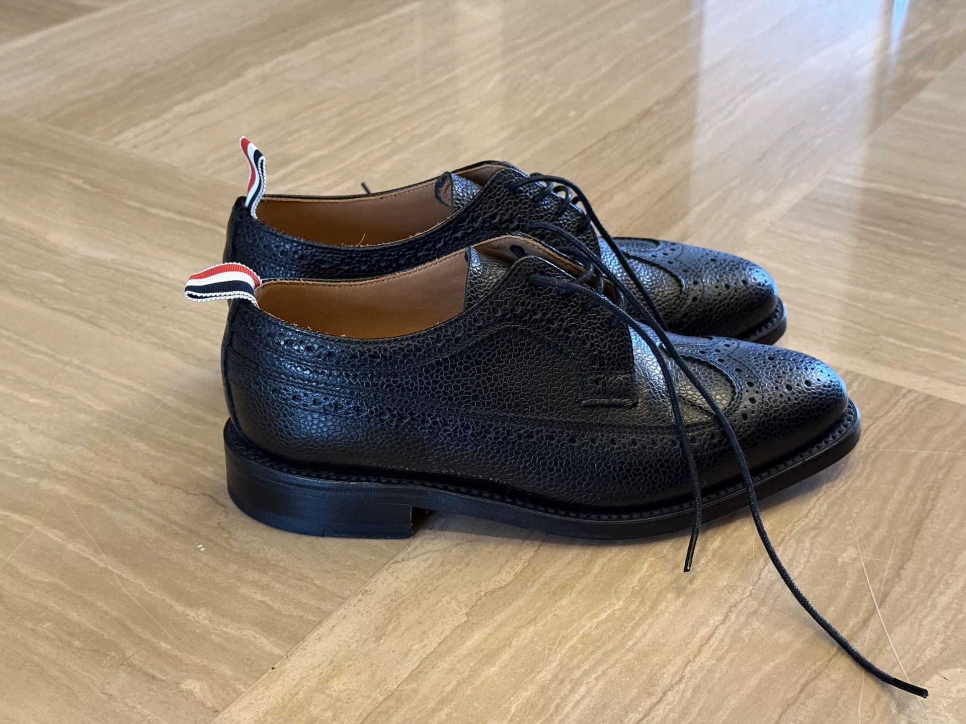 Thom Browne Thom Browne Women's Lace-Up Leather Shoes Size US 6 / IT 36 - 2 Thumbnail