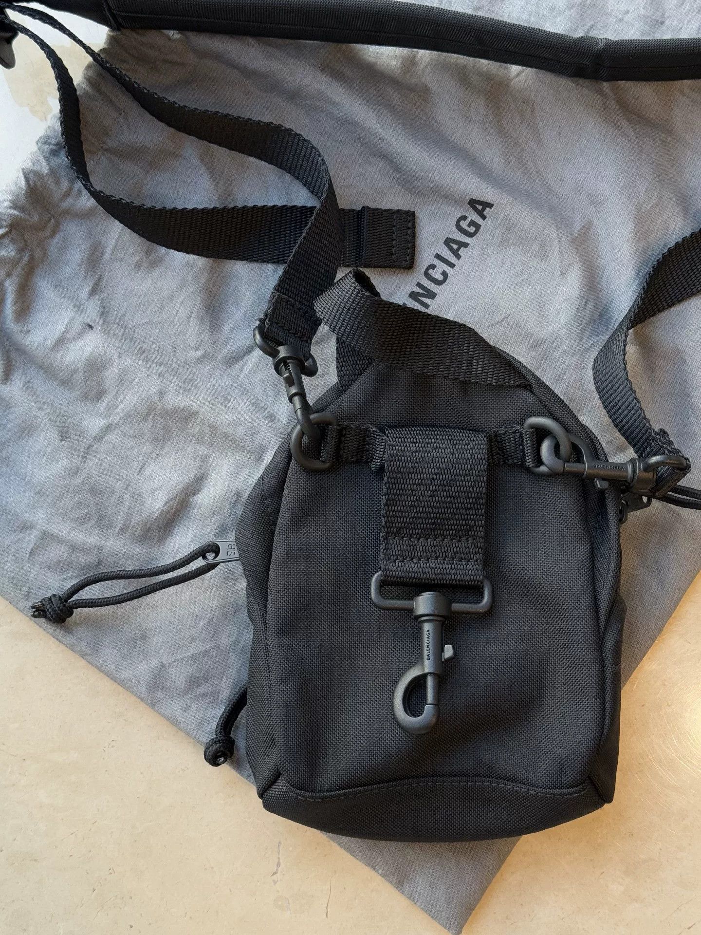 Balenciaga Balenciaga Black Mini Unisex Crossbody Bag Size ONE SIZE - 5 Thumbnail
