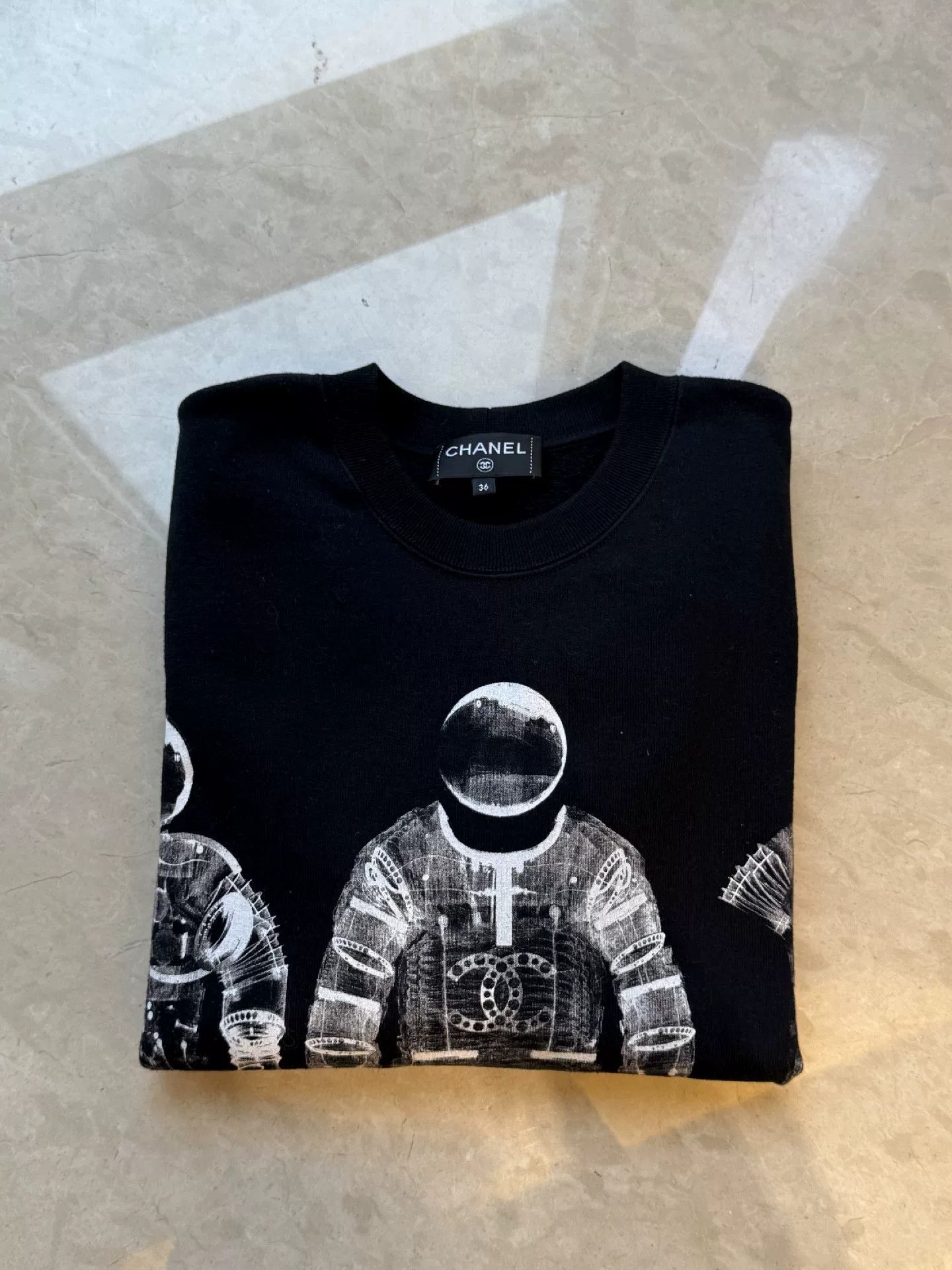 Chanel Chanel Robot Series Sweatshirt Size XS / US 0-2 / IT 36-38 - 6 Thumbnail