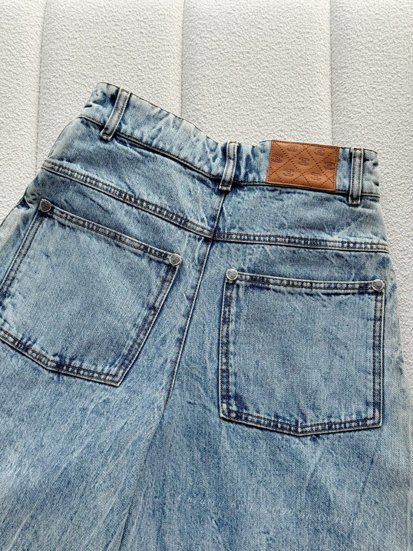 Chanel Chanel Women's Wide-Leg Denim Jeans Size 36" / US 14 / IT 50 - 4 Thumbnail