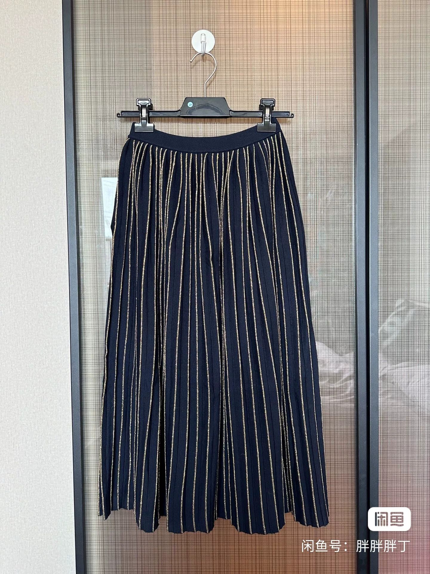 Gucci Gucci Women's Wool Pleated Long Skirt Size 25" / US 0 / IT 36 - 2 Thumbnail