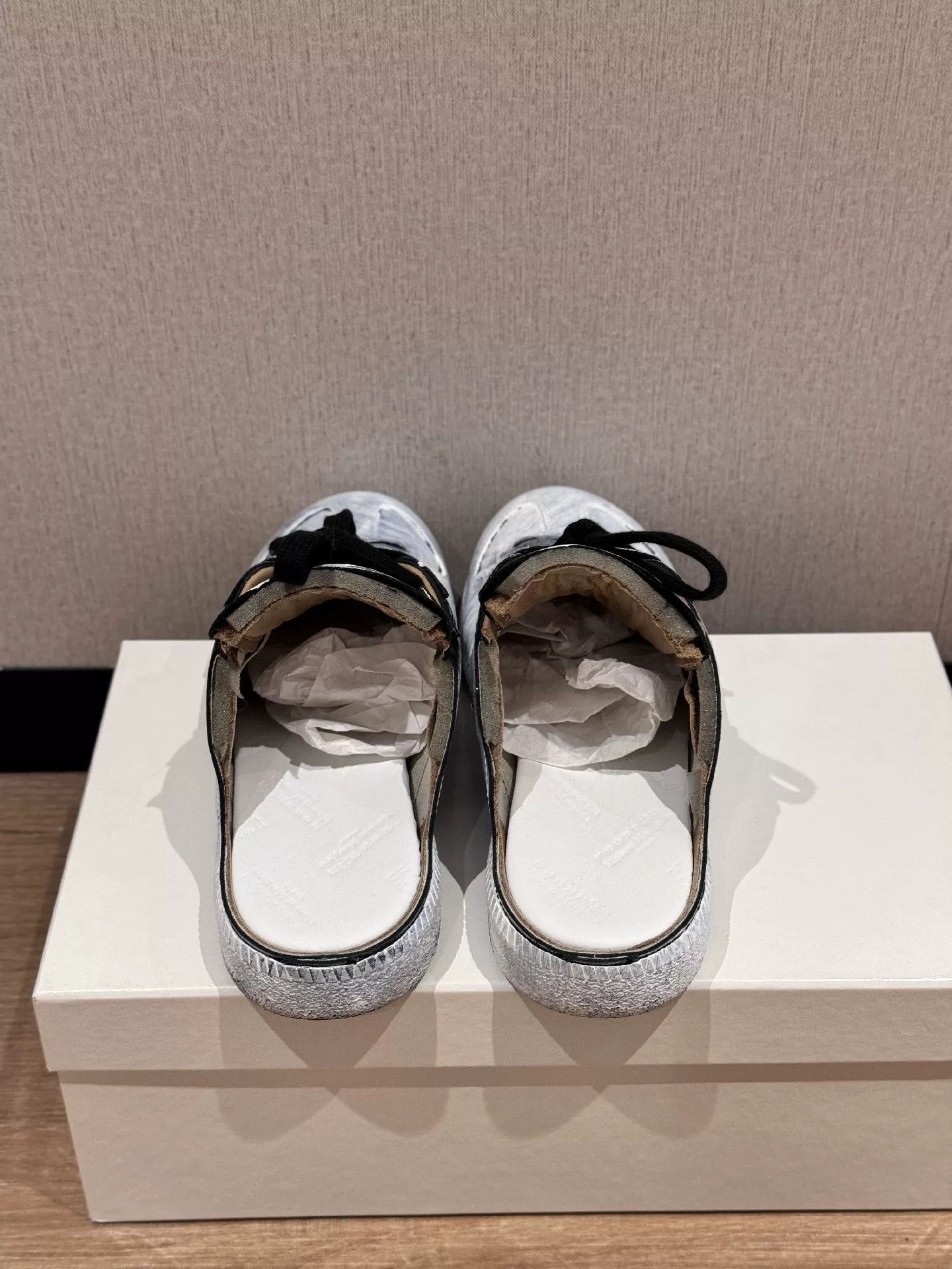 Maison Margiela Maison Margiela Slip-On Trainer Slippers Size US 7 / IT 37 - 4 Thumbnail