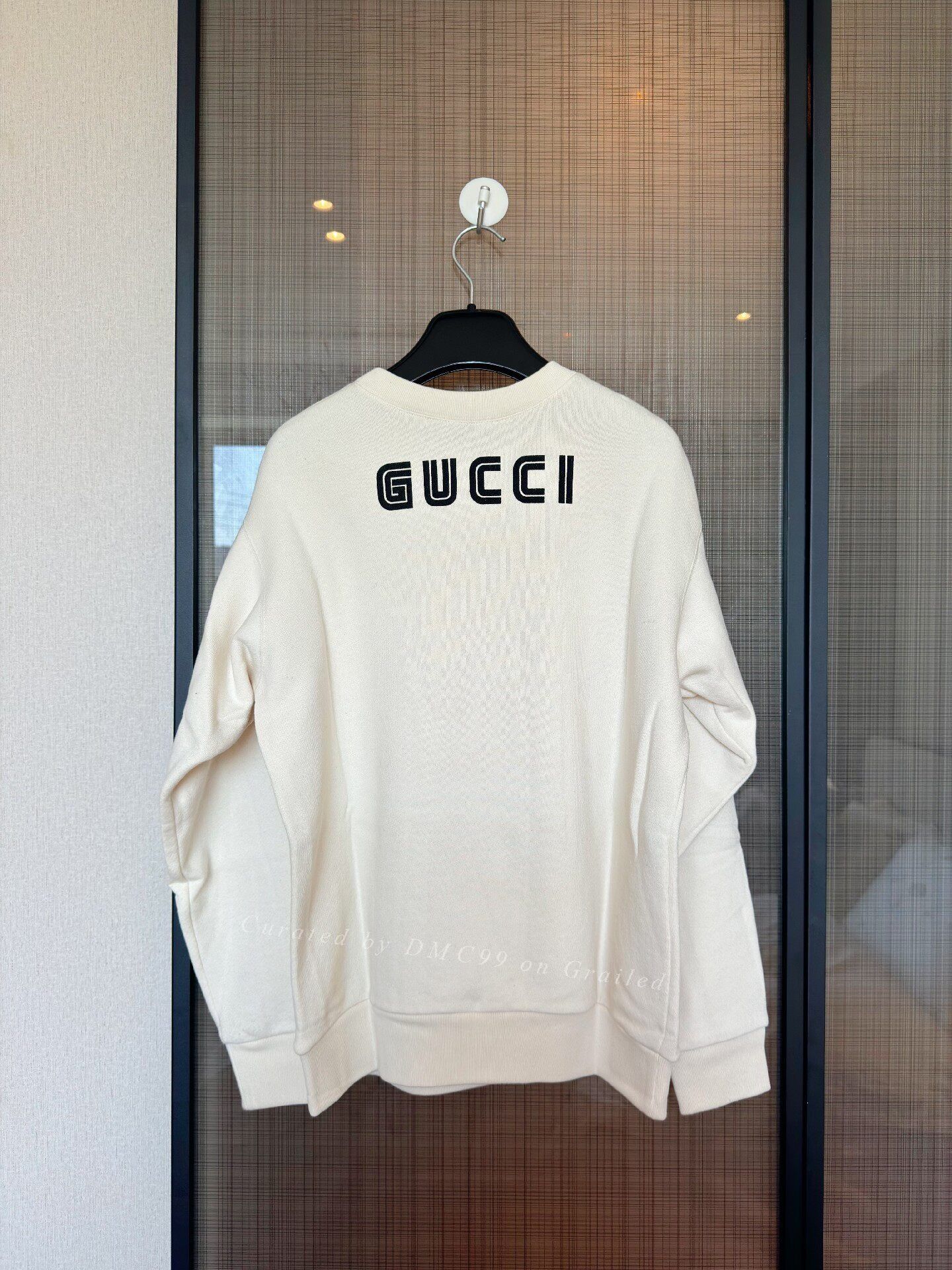 Gucci Gucci x Disney Snow White Sequin Sweatshirt Size XS / US 0-2 / IT 36-38 - 2 Thumbnail