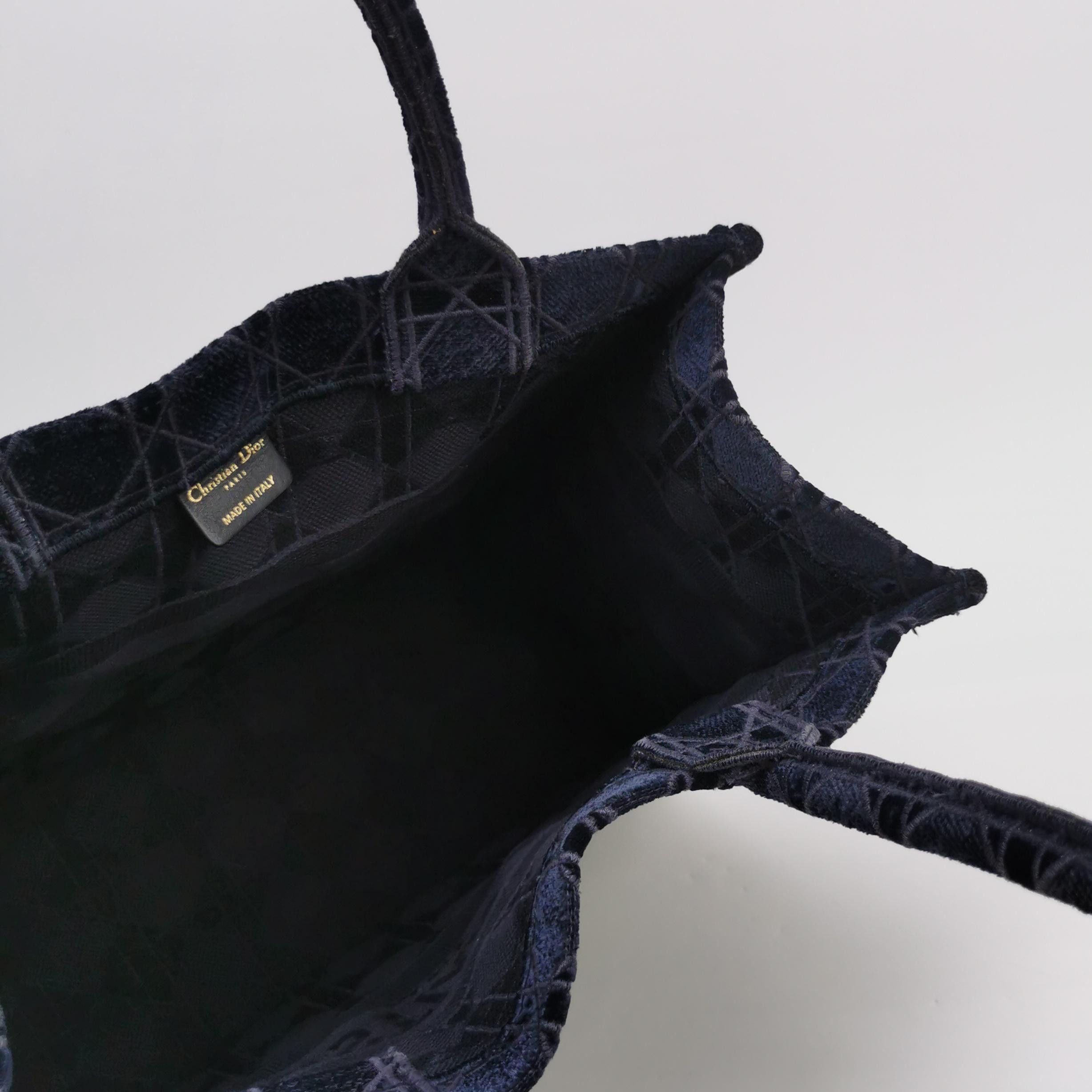Dior Dior Women os Tote Bags Size ONE SIZE - 7 Thumbnail