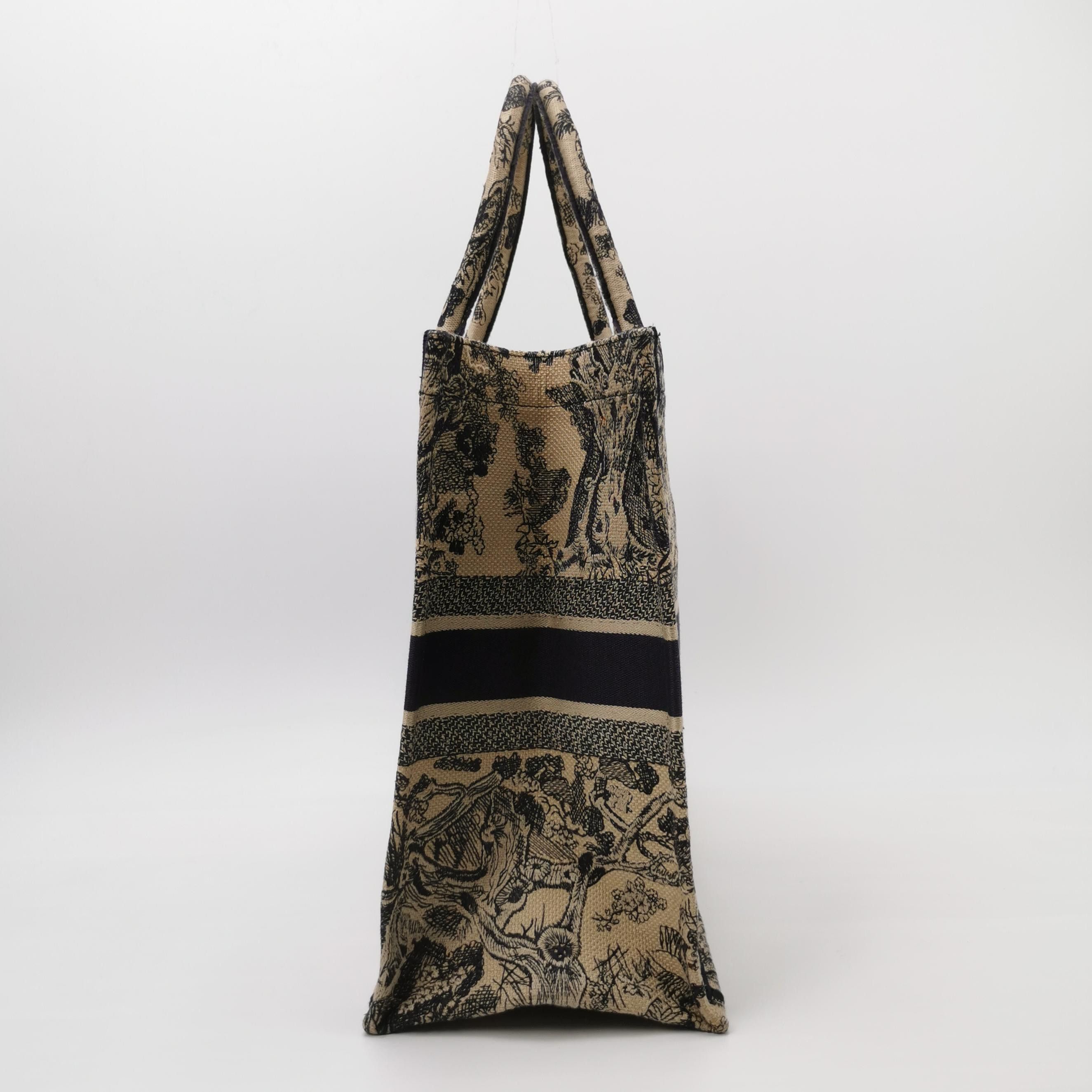 Dior Dior Women os Tote Bags Size ONE SIZE - 3 Thumbnail