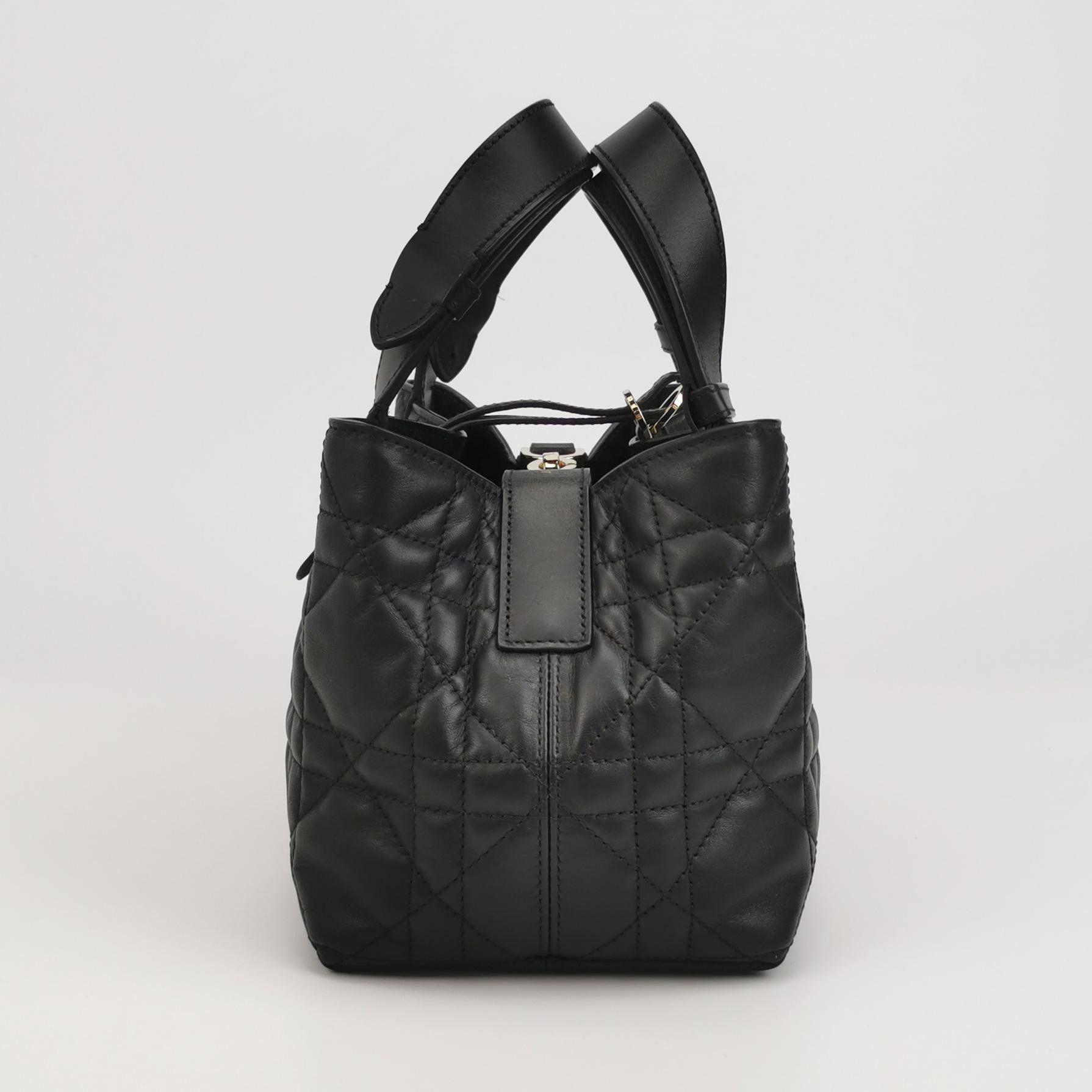 Dior Dior Women os Tote Bags Size ONE SIZE - 4 Thumbnail