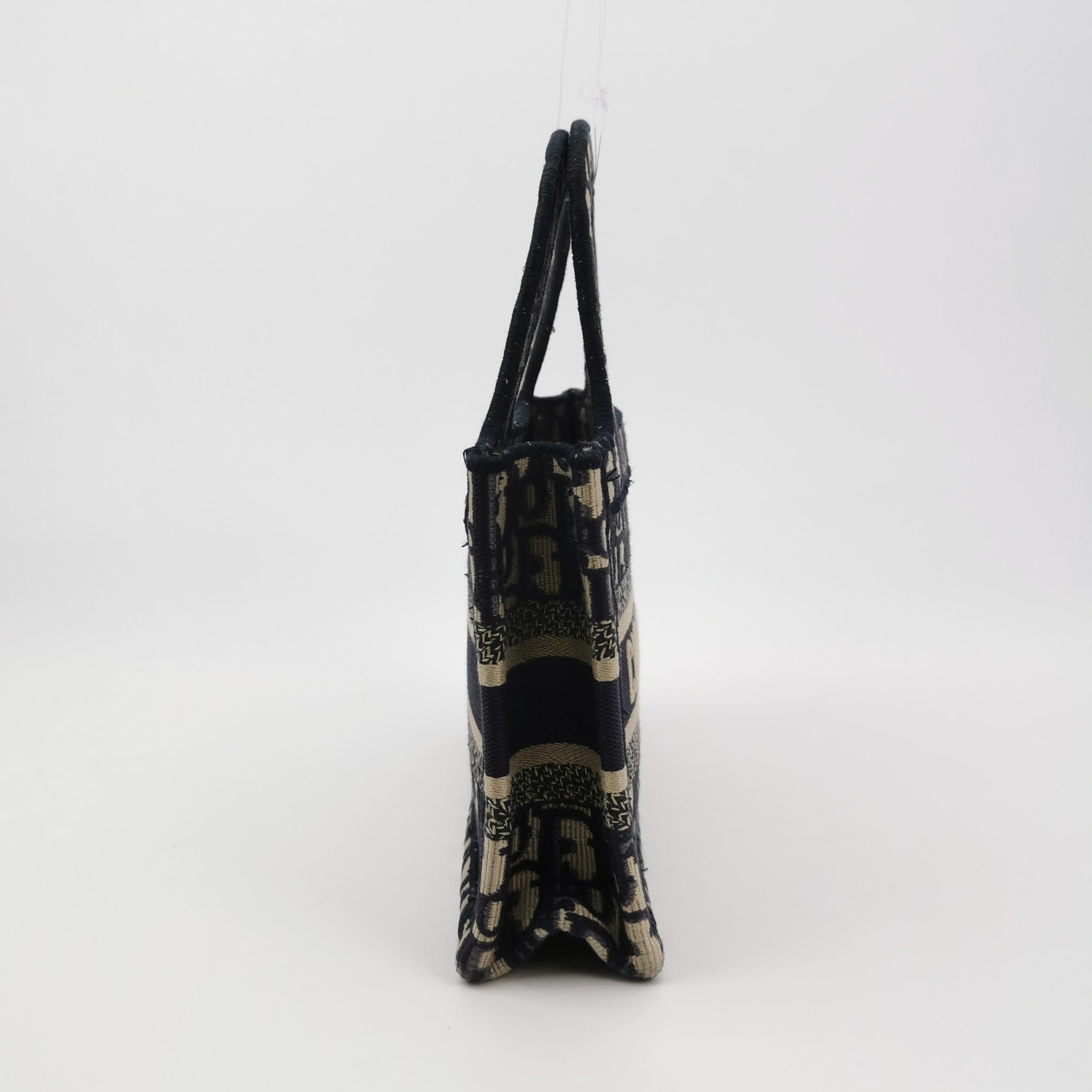 Dior Dior Women os Tote Bags Size ONE SIZE - 4 Thumbnail