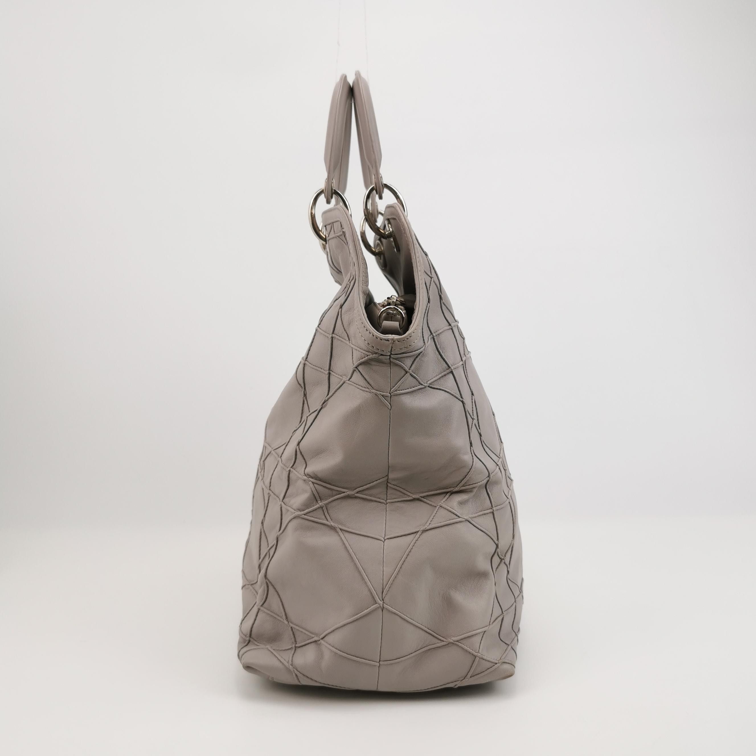 Dior Dior Women os Tote Bags Size ONE SIZE - 4 Thumbnail