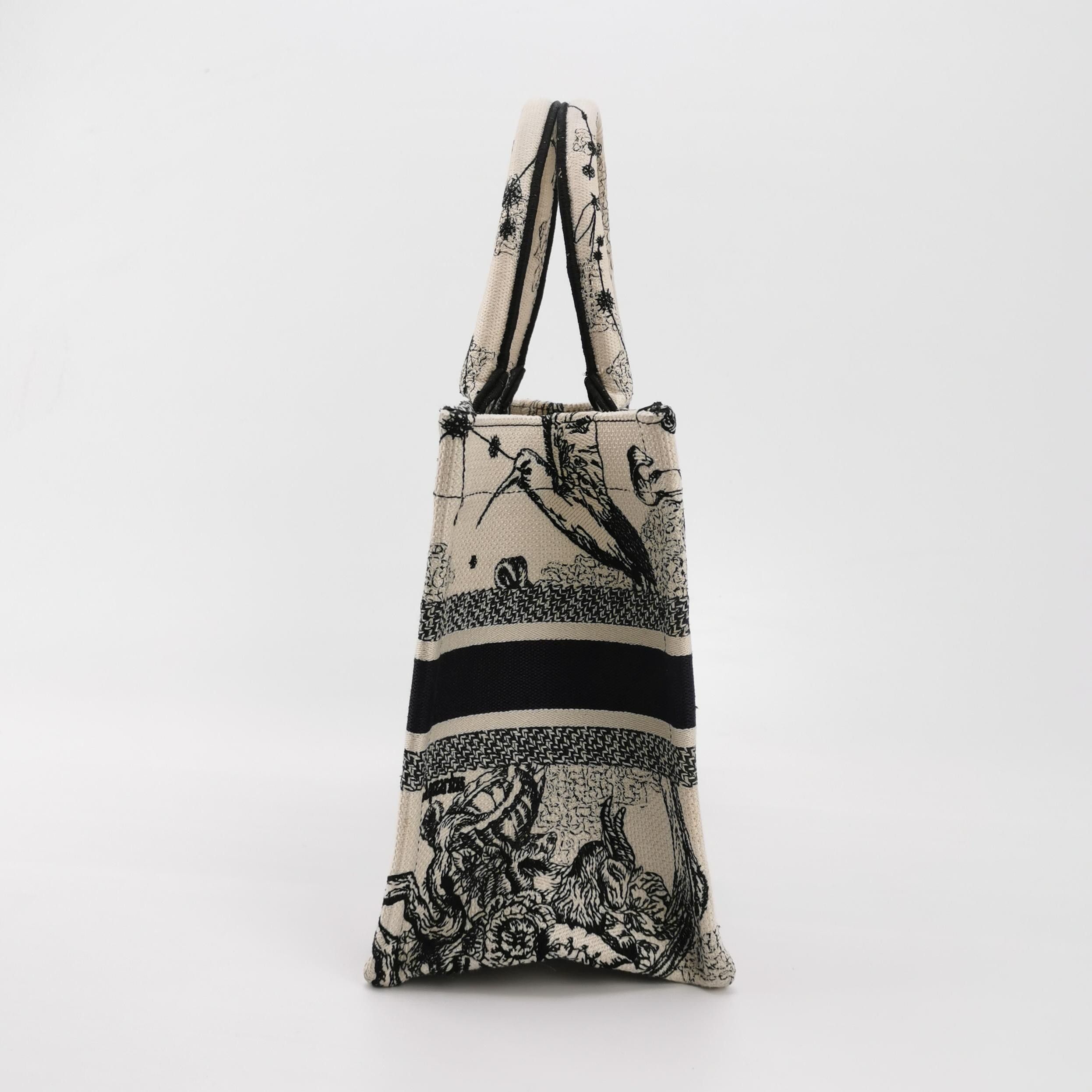 Dior Dior Women os Tote Bags Size ONE SIZE - 4 Thumbnail