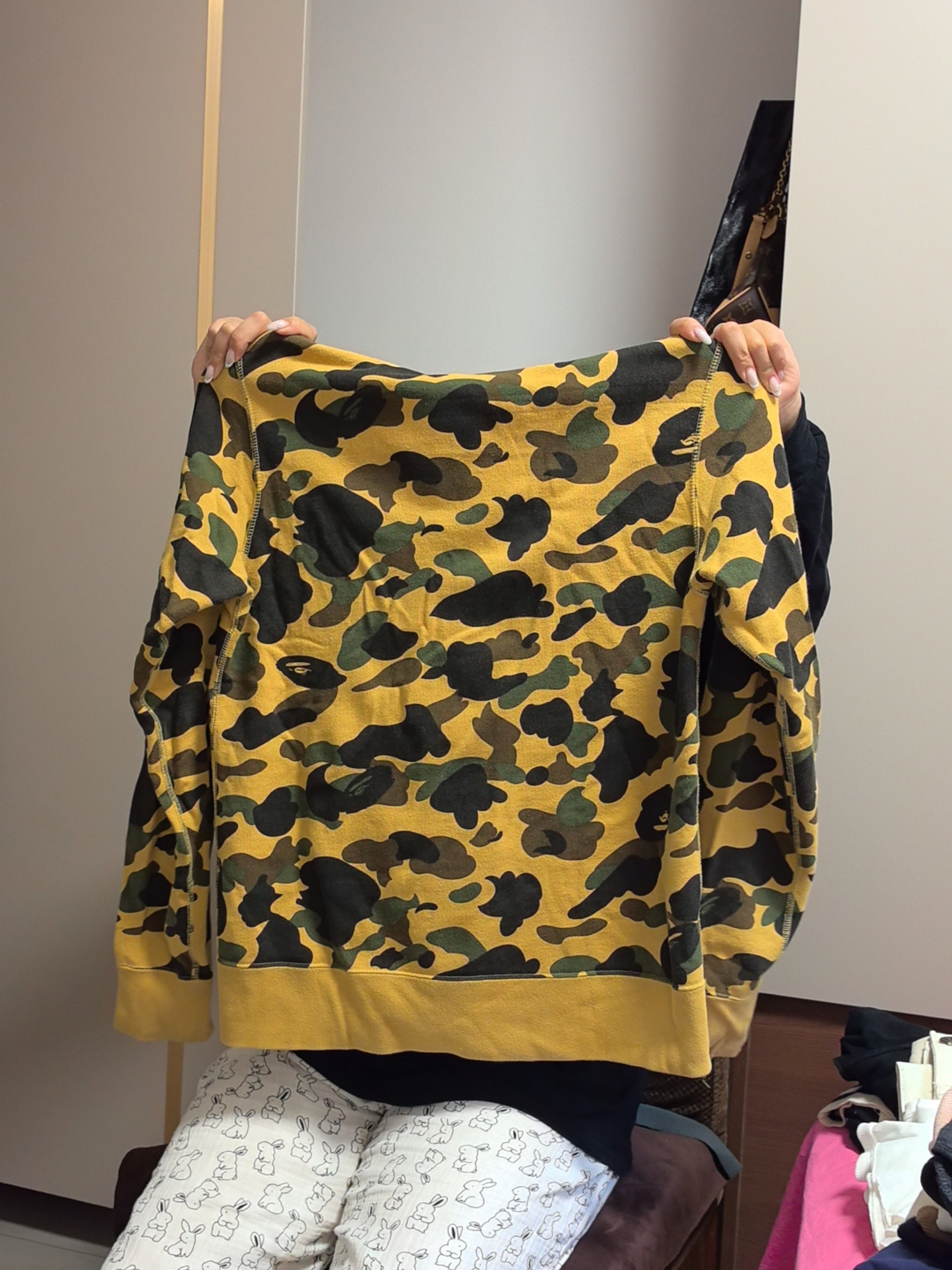 Bape A Bathing Ape Camo Hoodie Size L Size US L / EU 52-54 / 3 - 2 Thumbnail