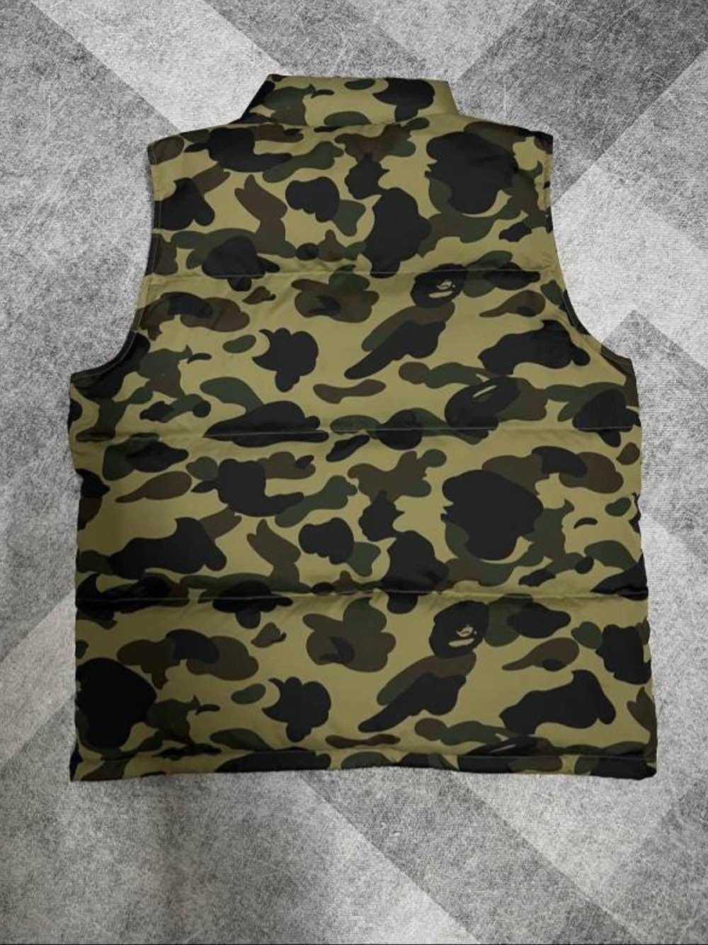 Bape A Bathing Ape Camo Reversible Vest Size M Size US M / EU 48-50 / 2 - 2 Thumbnail