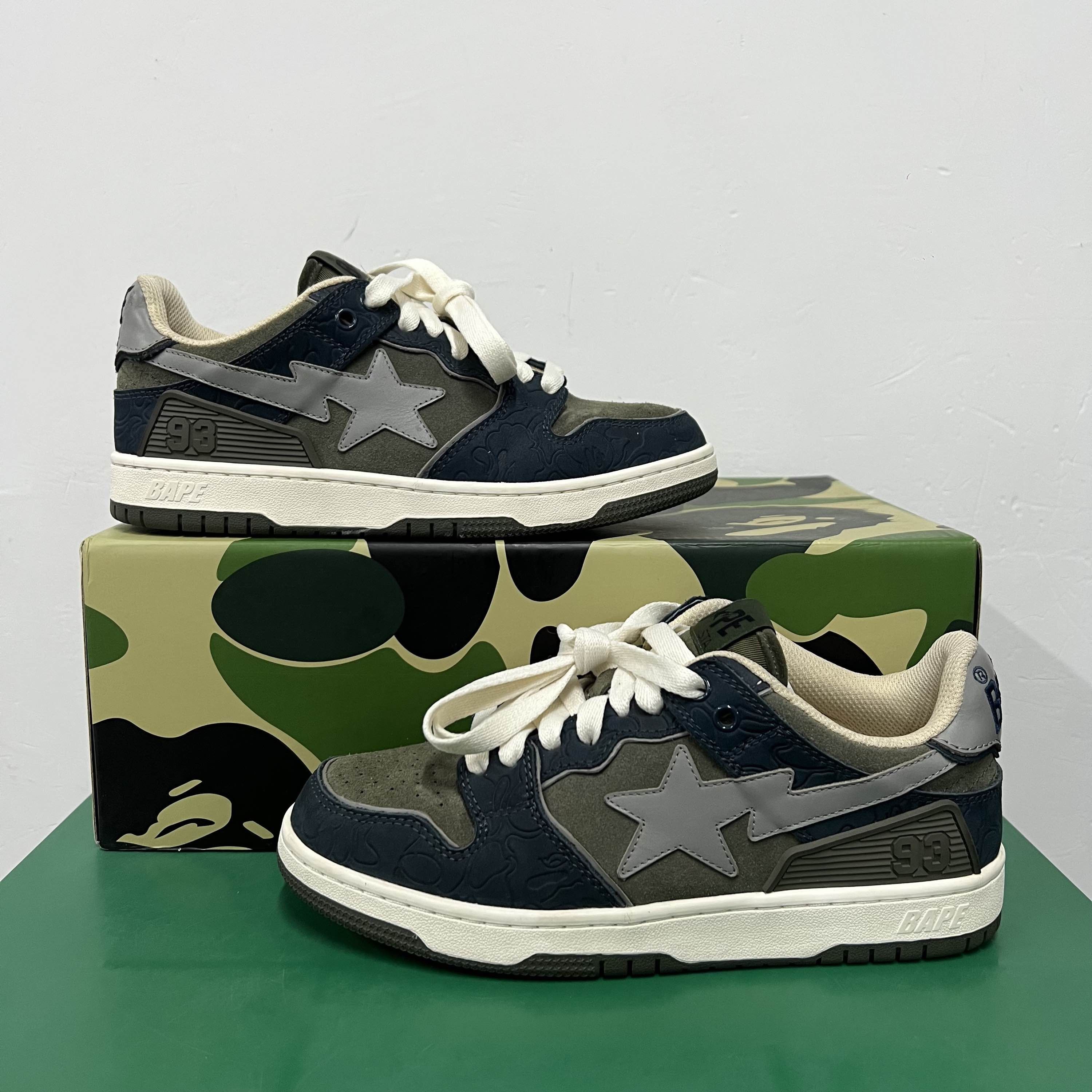 Bape A BATHING APE SK8 STA Olive Low-Top Sneakers Size 6 Size US 6 / EU 39 - 8 Thumbnail