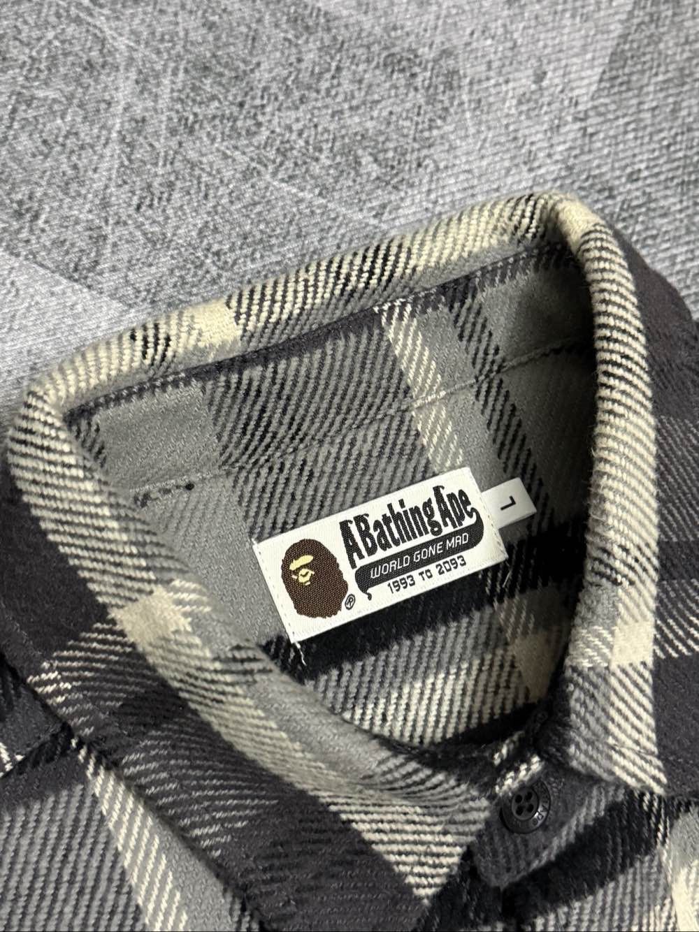 Bape A Bathing Ape Plaid Button Up Shirt Size L Size US L / EU 52-54 / 3 - 7 Thumbnail