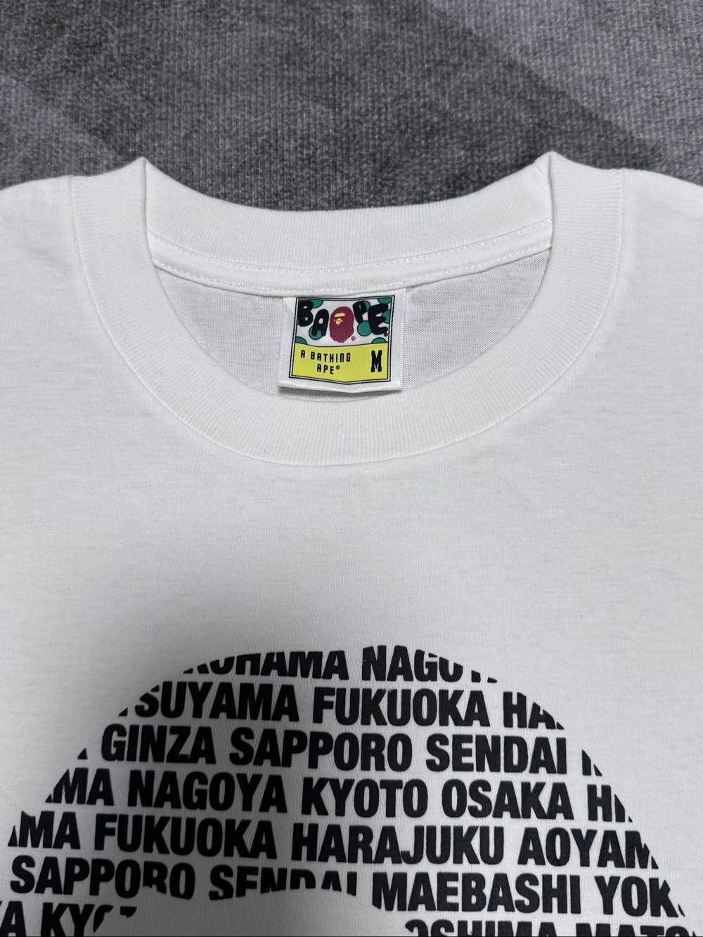 Bape A Bathing Ape Logo Graphic T-Shirt Size M Size US M / EU 48-50 / 2 - 3 Thumbnail