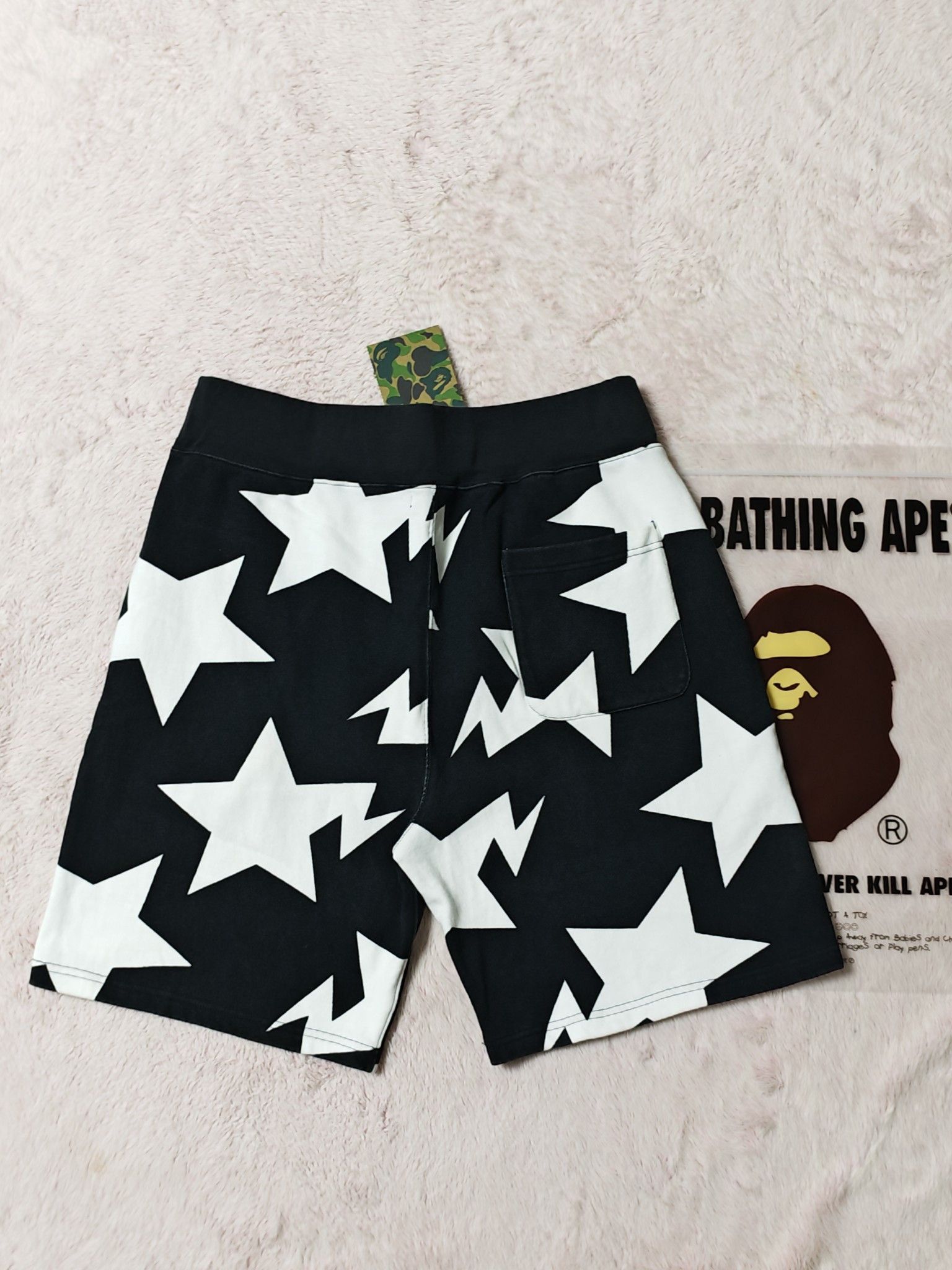Bape A BATHING APE Star Print Shorts Size XL Size US 36 / EU 52 - 2 Thumbnail