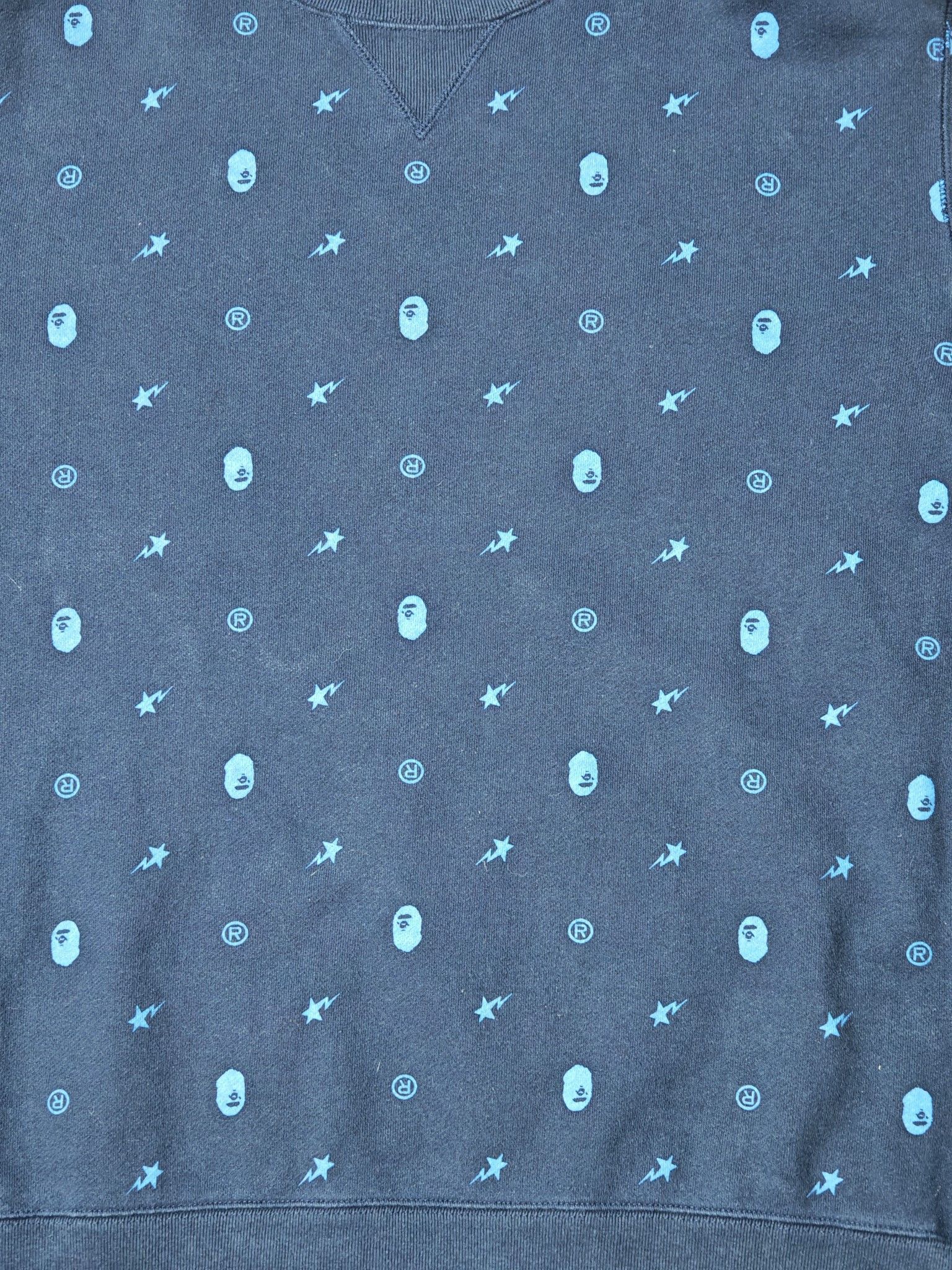 Bape A Bathing Ape All Over Print Sweatshirt Size XL Size US XL / EU 56 / 4 - 6 Thumbnail