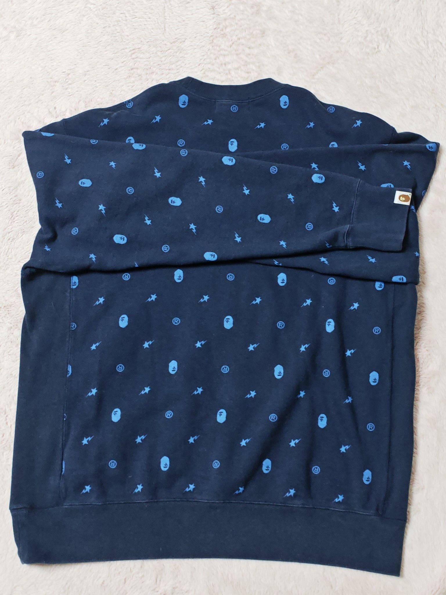 Bape A Bathing Ape All Over Print Sweatshirt Size XL Size US XL / EU 56 / 4 - 2 Thumbnail