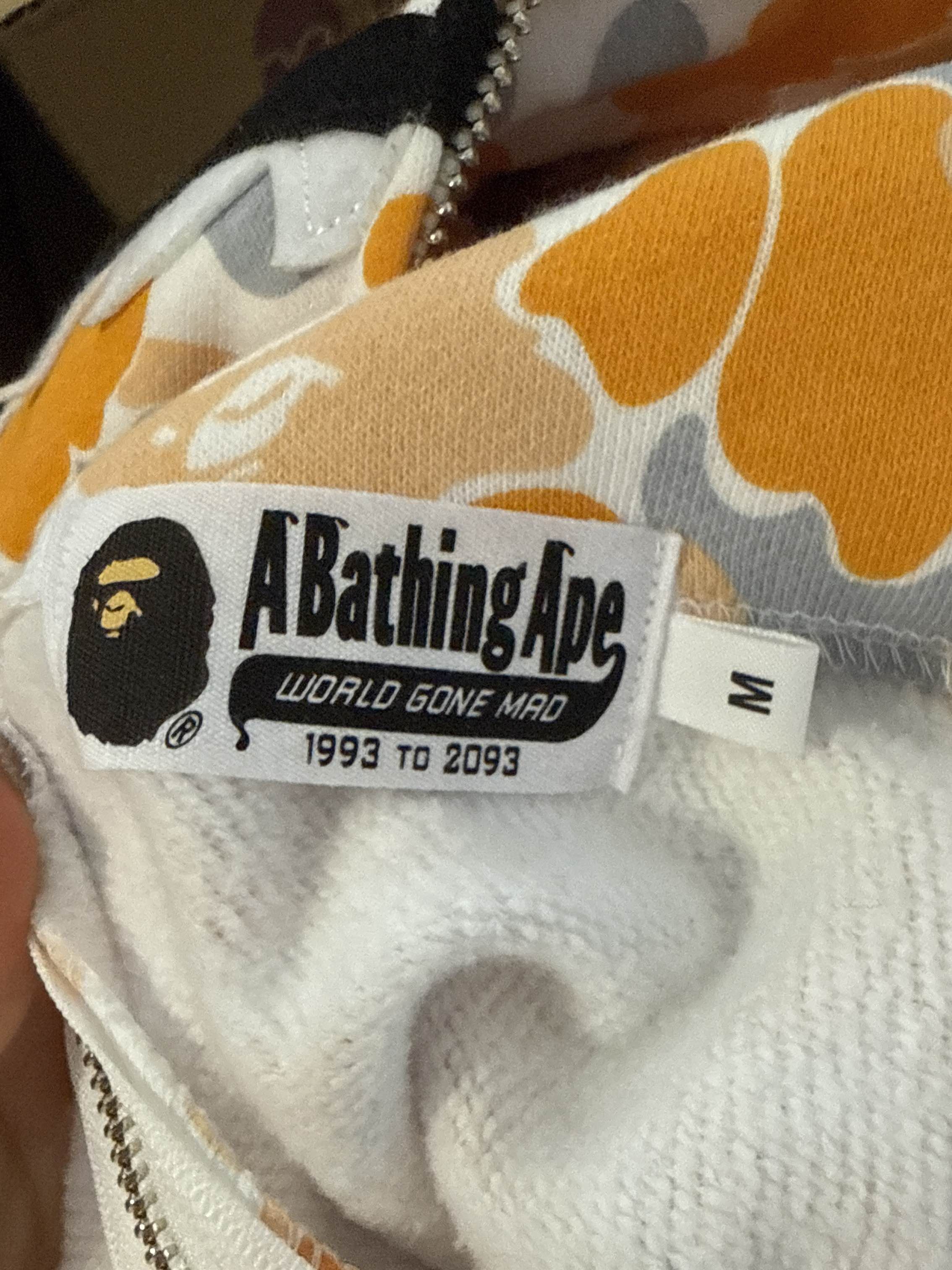 Bape A Bathing Ape Camo Shark Hoodie Size M Size US M / EU 48-50 / 2 - 3 Thumbnail
