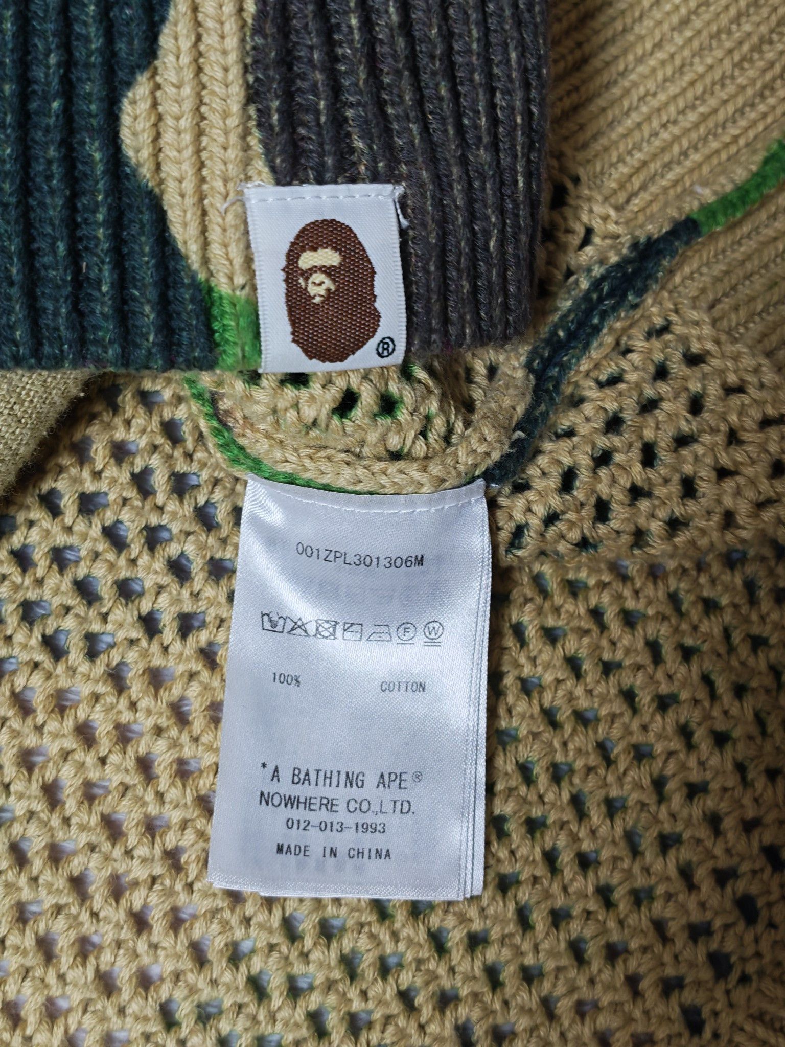 Bape A Bathing Ape Camo Shark Hoodie Size XL Size US XL / EU 56 / 4 - 4 Thumbnail
